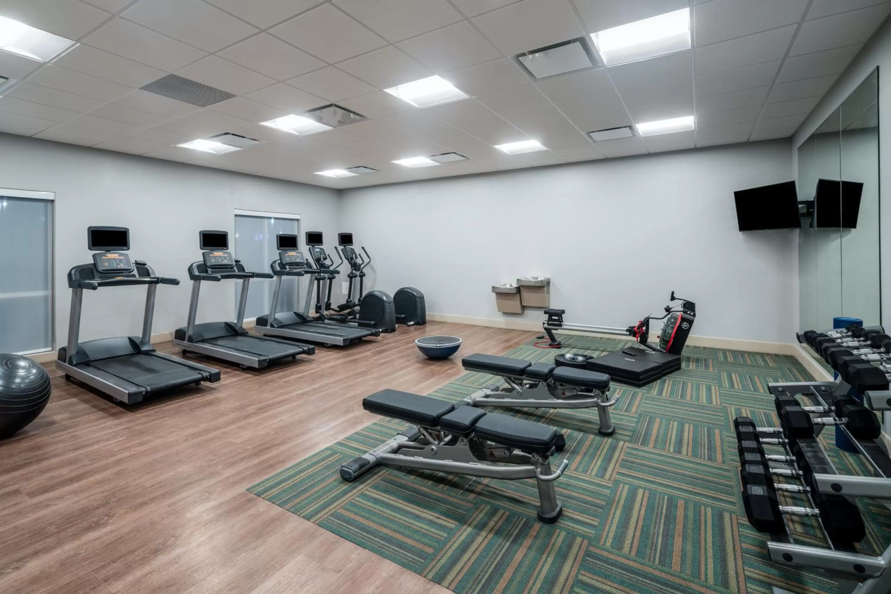 Fitness centre/facilities in Holiday Inn Express & Suites - St Peters by IHG