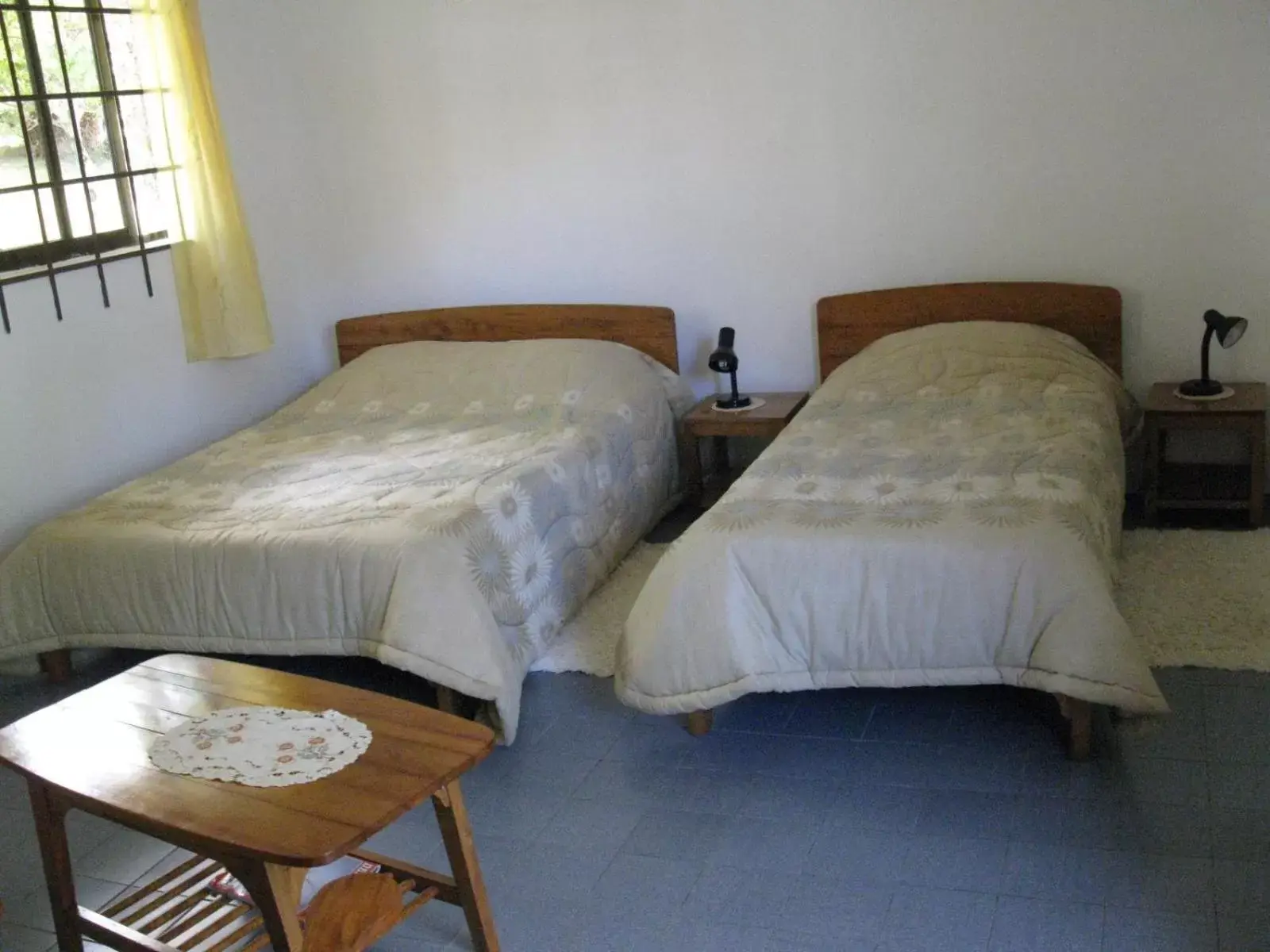 Standard Triple Room in Daniella's Bungalows Standard Triple Room in Daniella's Bungalows