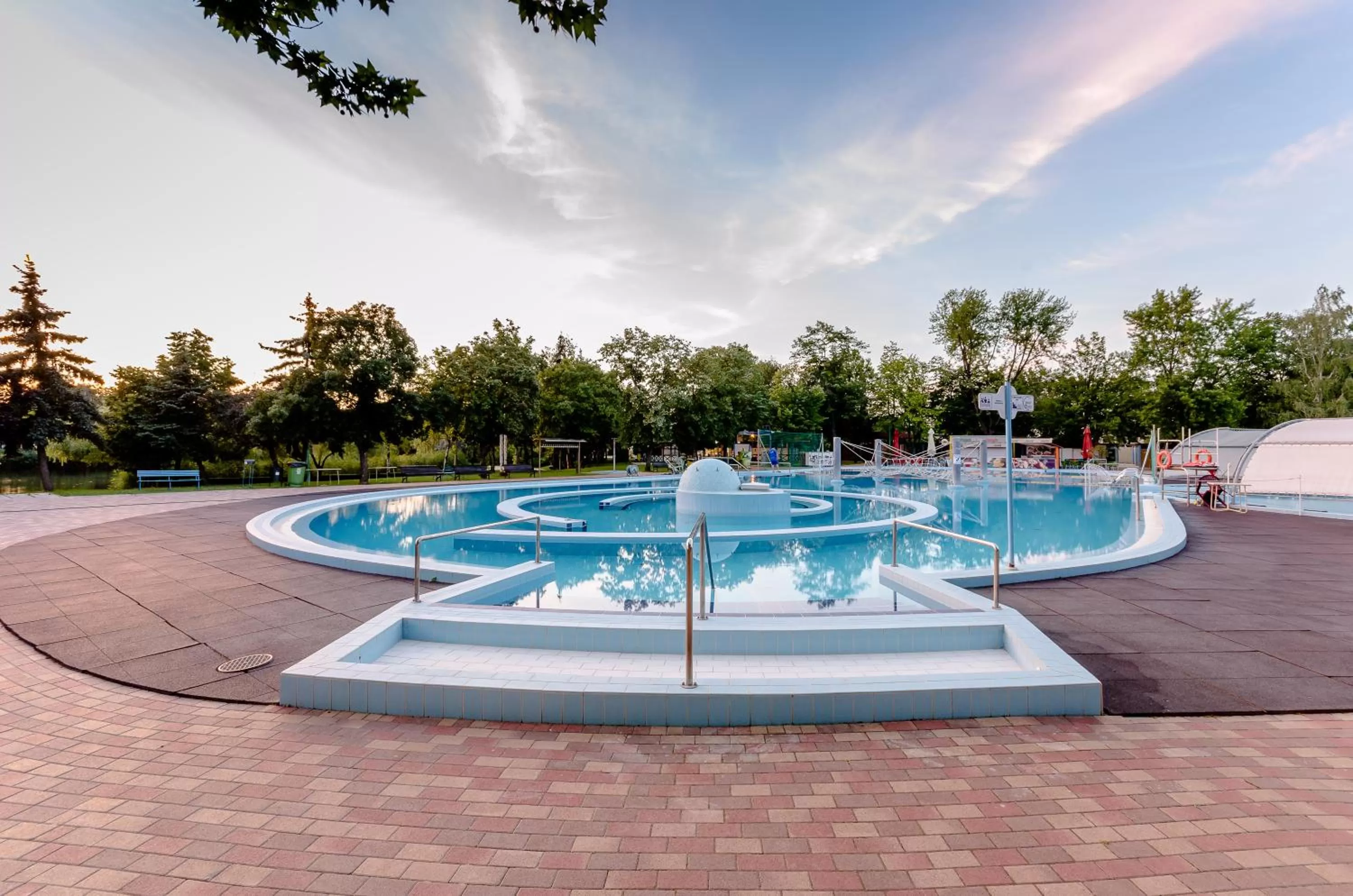 Swimming pool in Hunguest Hotel Aqua Sol