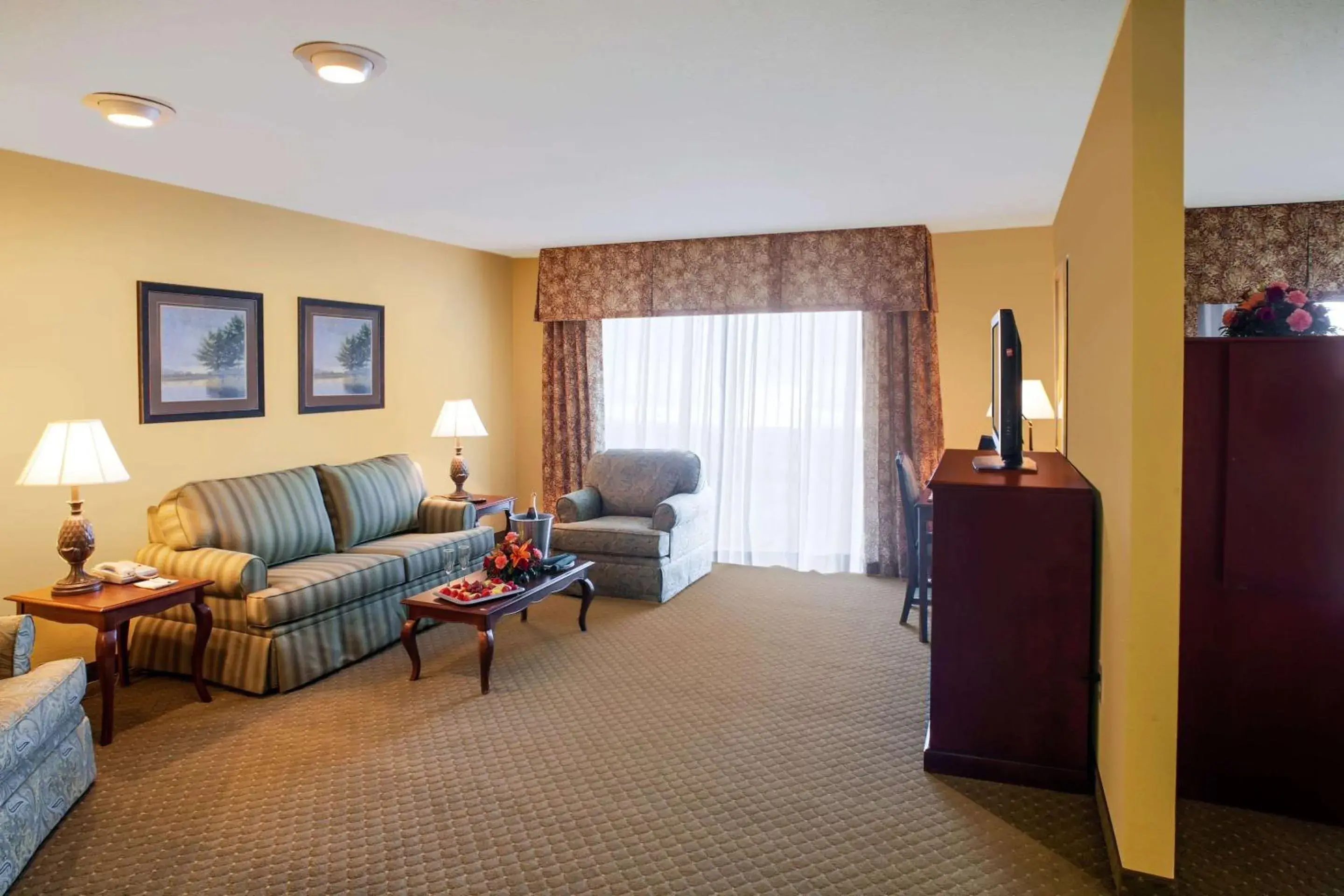 King Suite - Non-Smoking in Clarion Hotel & Suites Convention Center Fredericksburg King Suite - Non-Smoking in Clarion Hotel & Suites Convention Center Fredericksburg