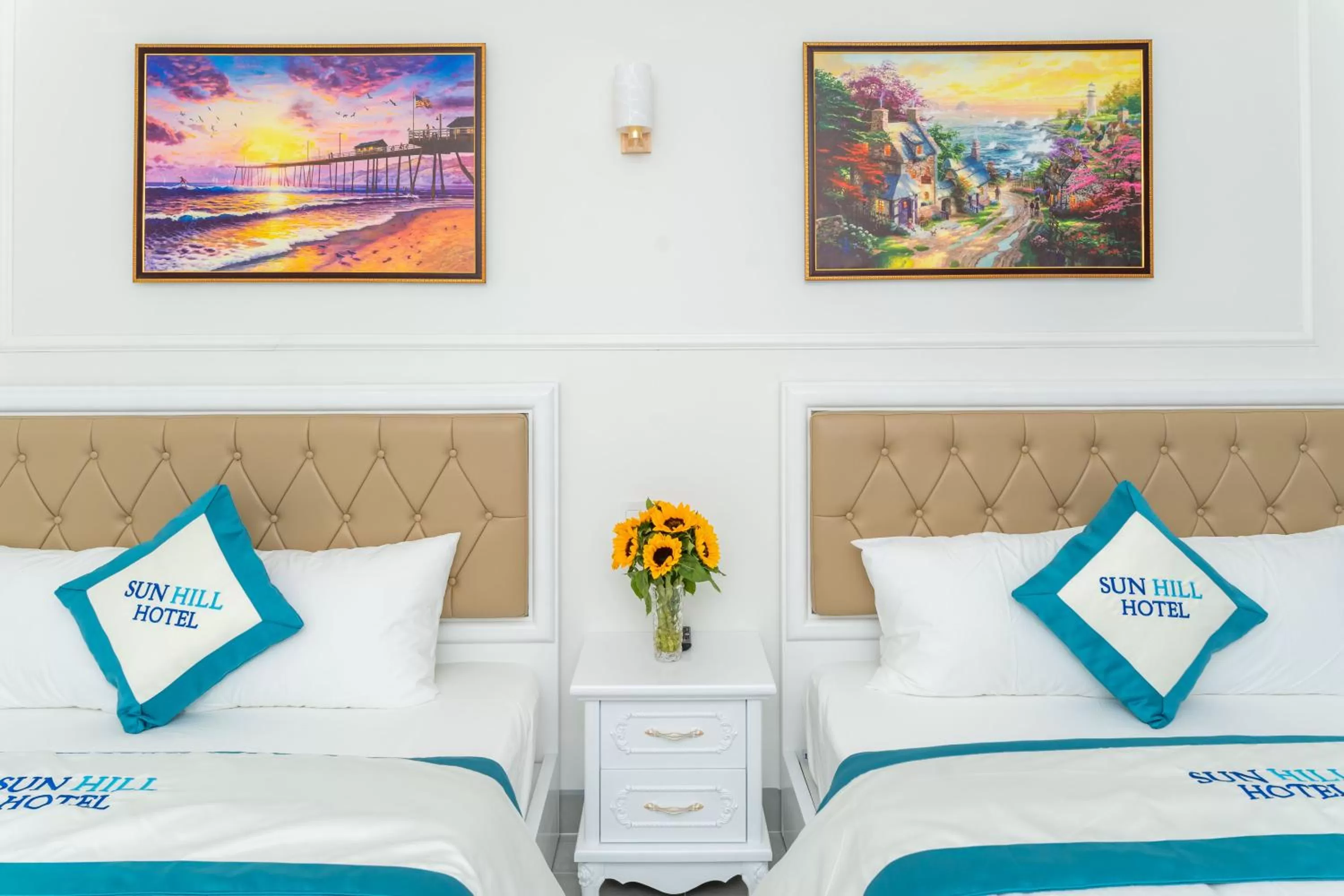 Bedroom, Bed in Sun Hill Hotel