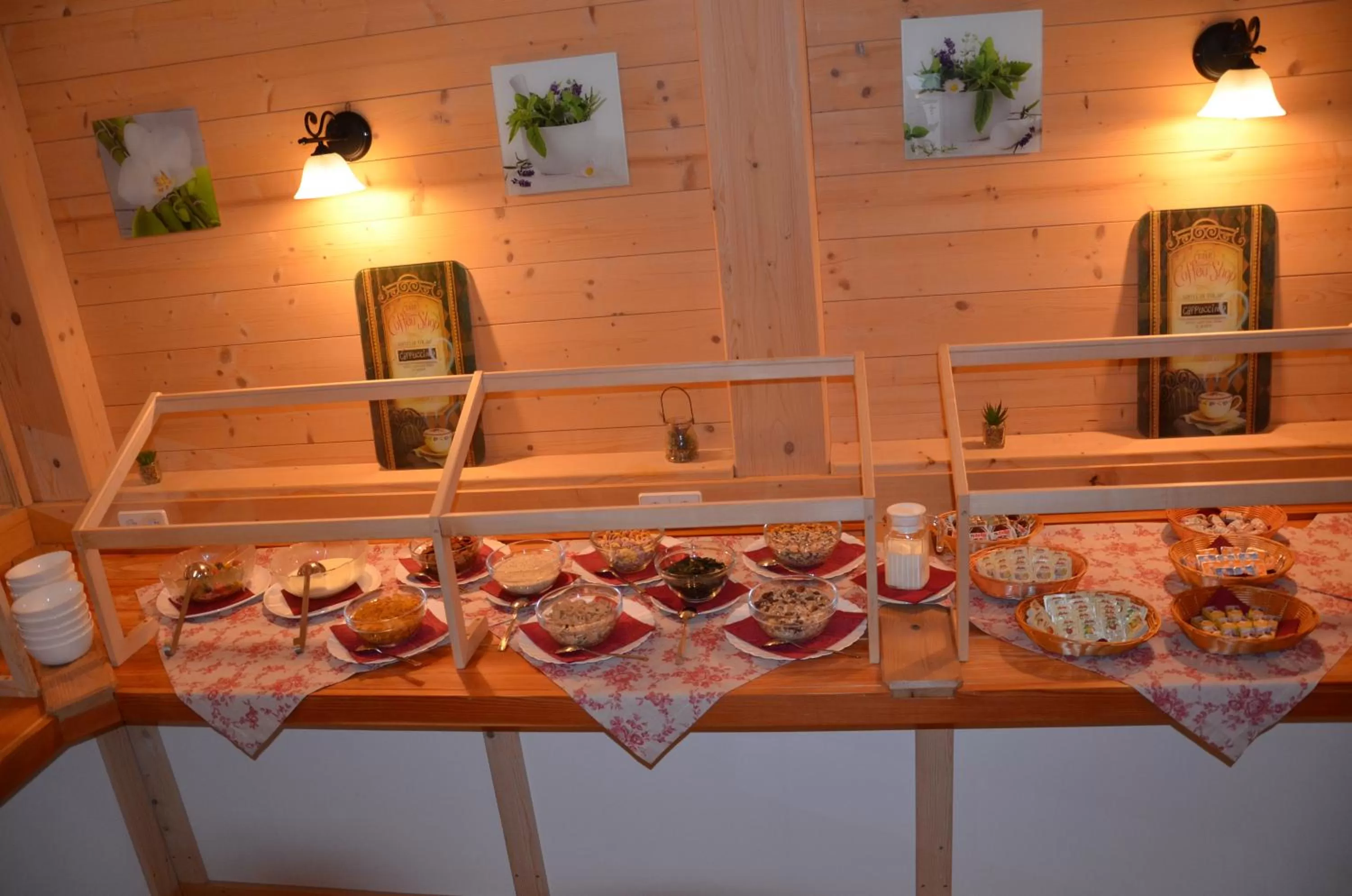 Buffet breakfast in Pension zum Schreiner