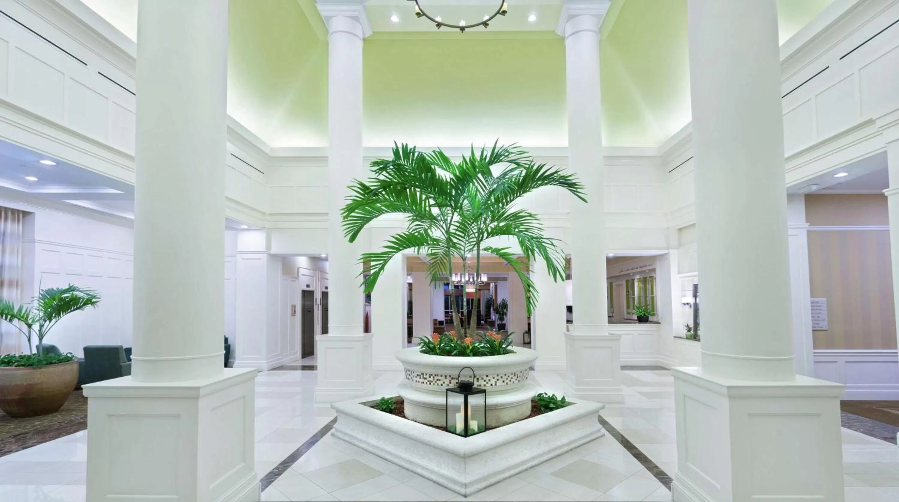 Lobby or reception in Hilton Garden Inn Palm Beach Gardens