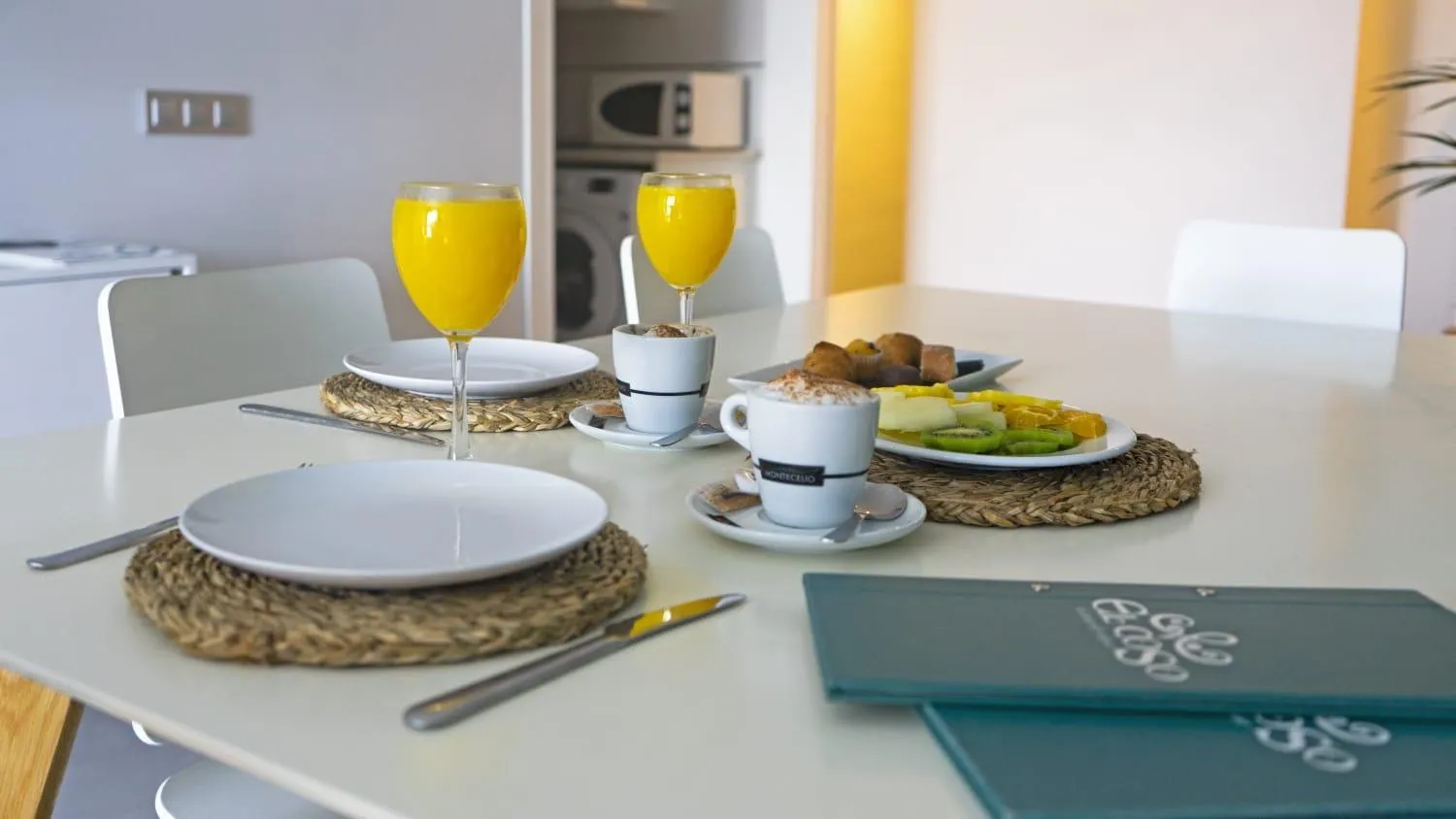 Buffet breakfast in El Coso