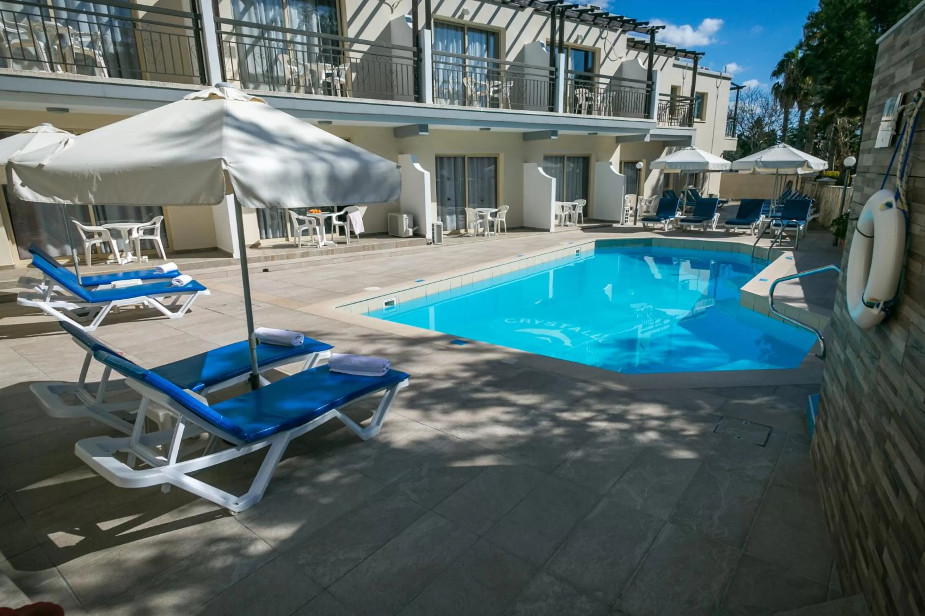 Swimming pool in Crystallo Apartments