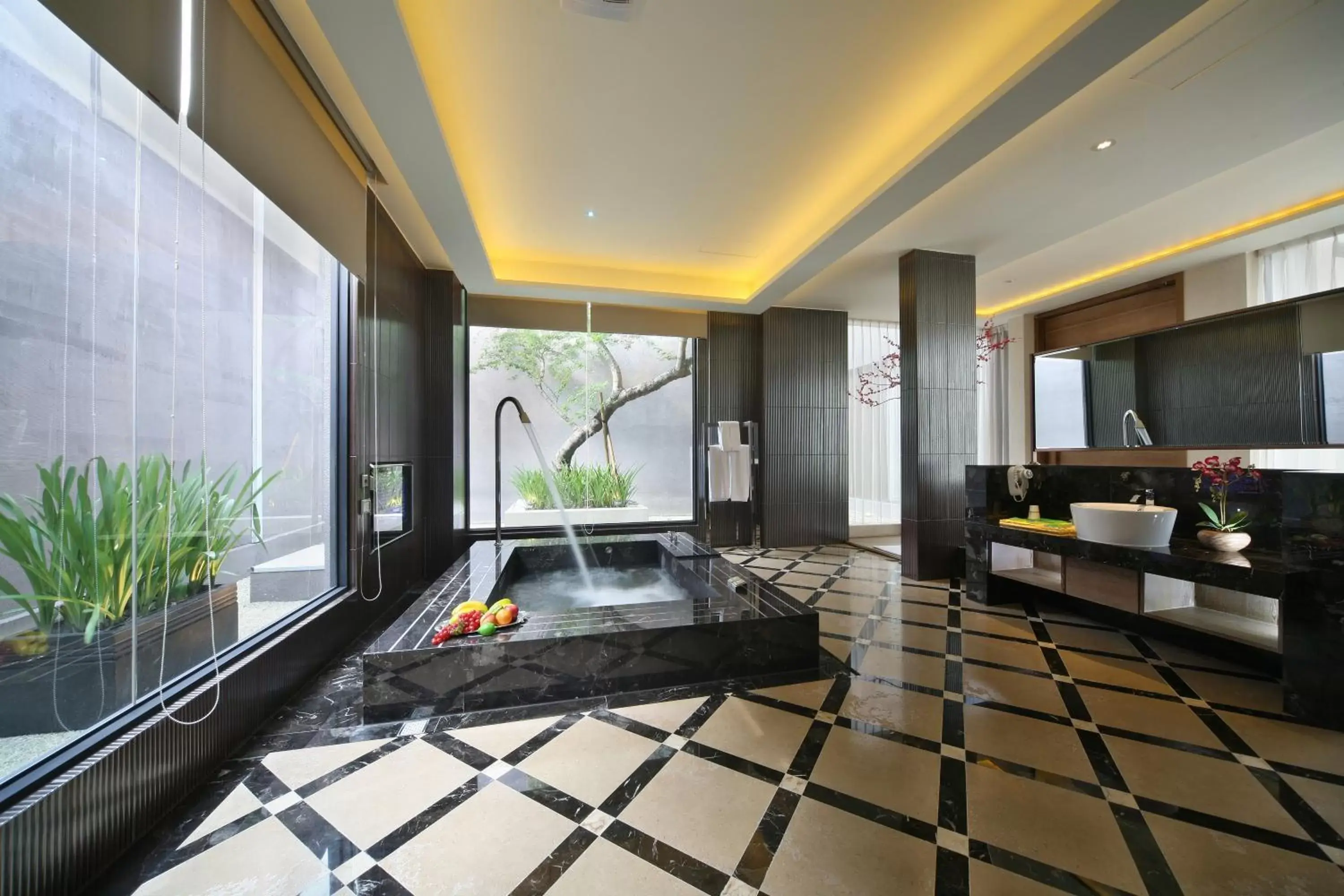 Luxury Double Room-C (check-in after 18:00) in Han Guan Motel Luxury Double Room-C (check-in after 18:00) in Han Guan Motel