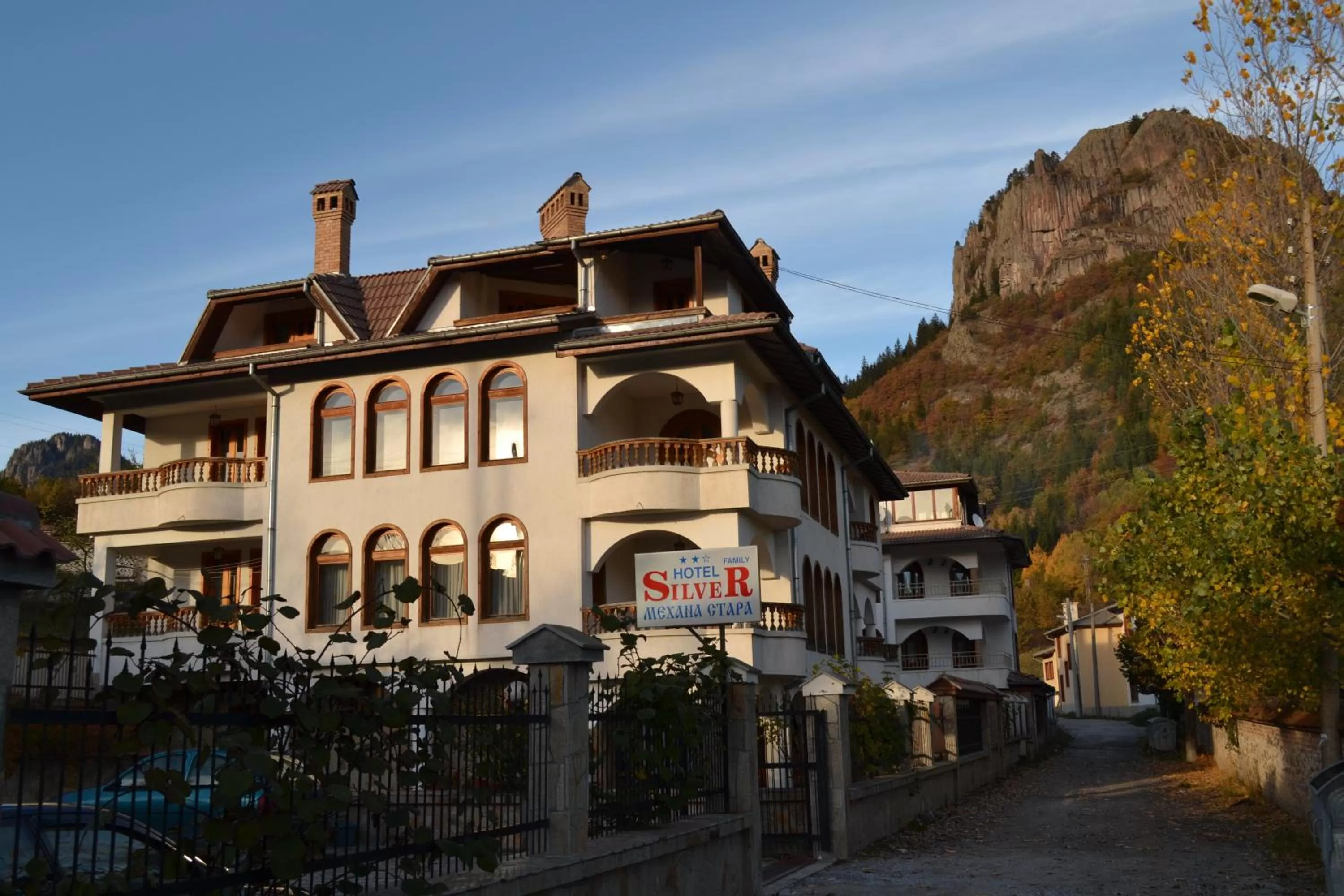 Facade/entrance, Property Building in Family Hotel Silver