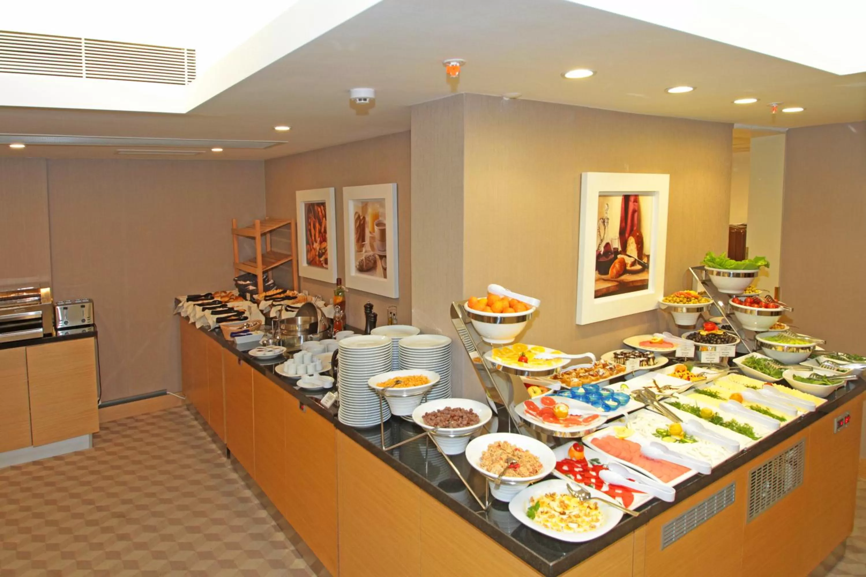 Buffet breakfast in Efeler Hotel