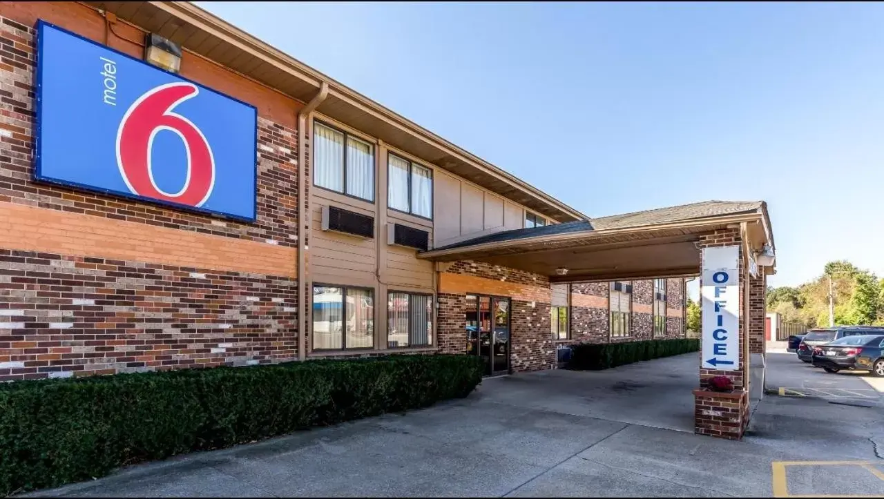 Motel 6-Troy, IL Motel 6-Troy, IL