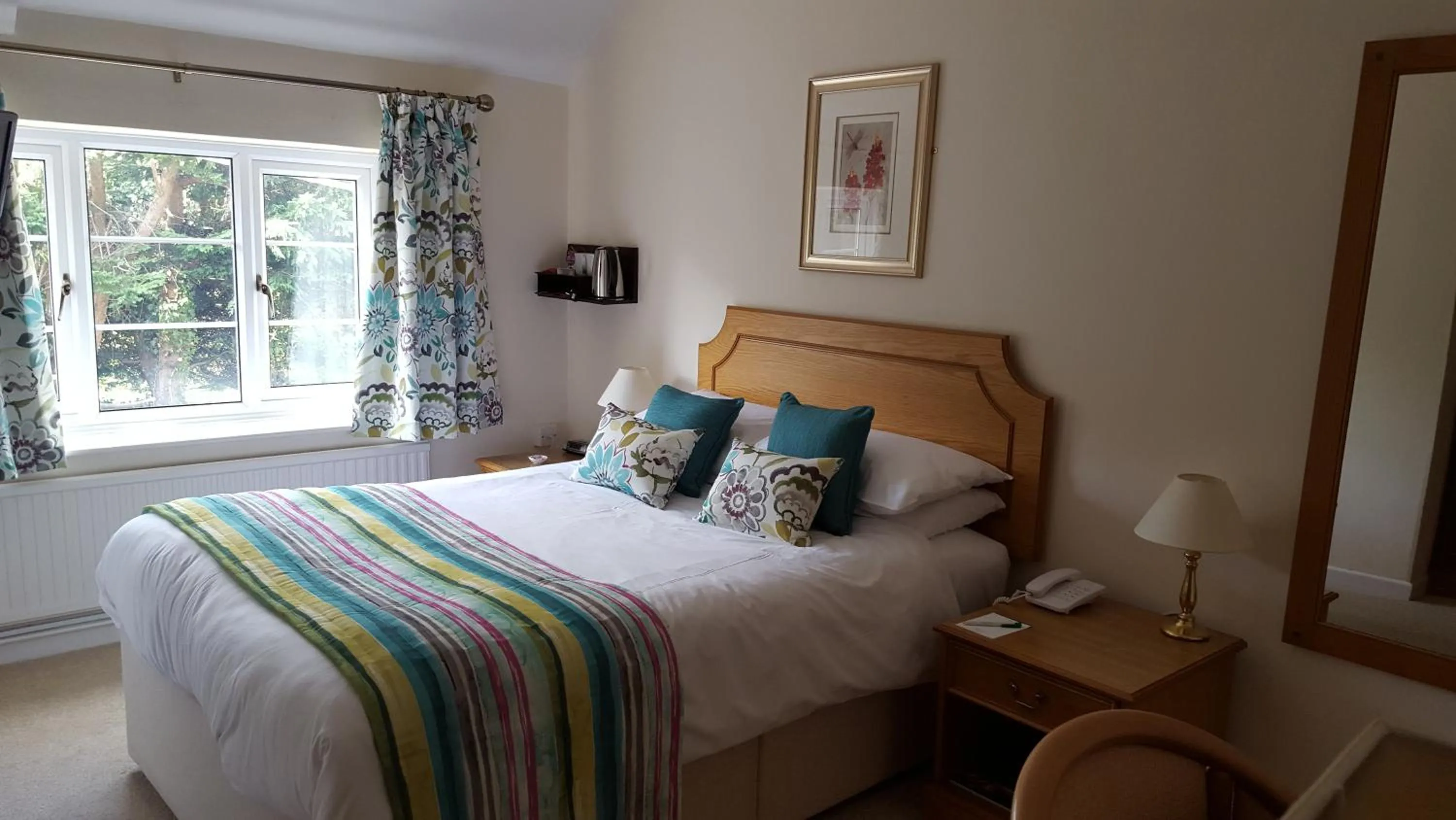 Photo of the whole room in Apple Tree Hotel