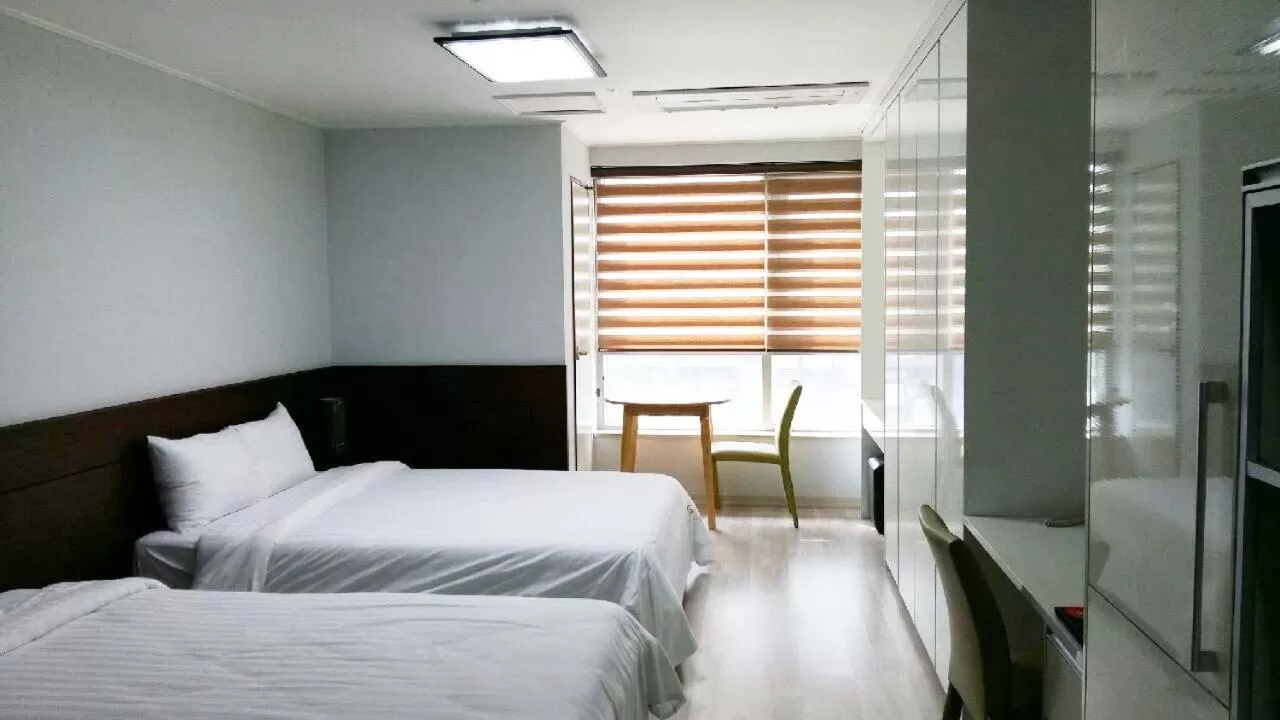 Bed in Gaon Residence Hotel