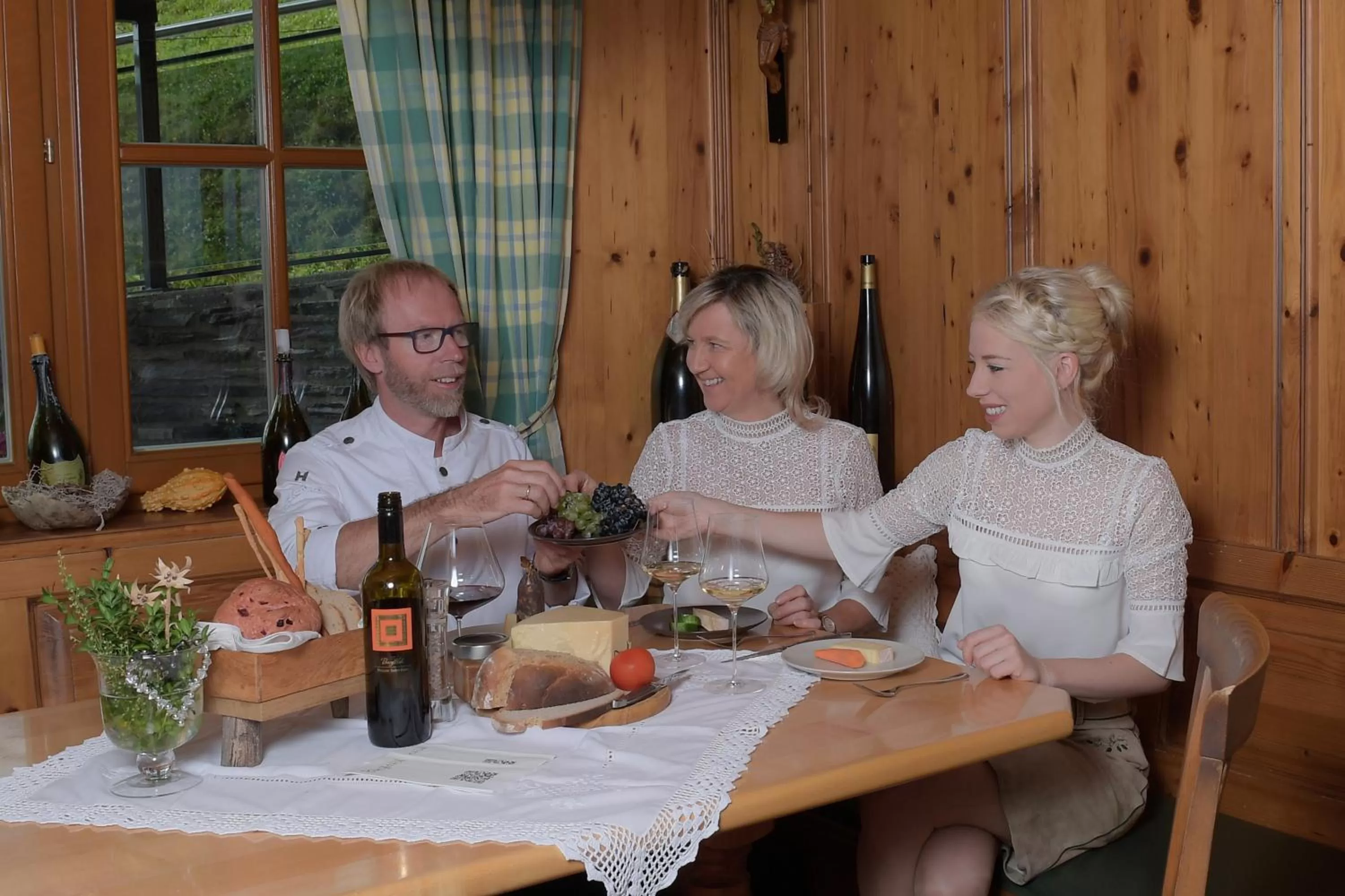 Family in Hotel und Alpen Apartments - Bürglhöh