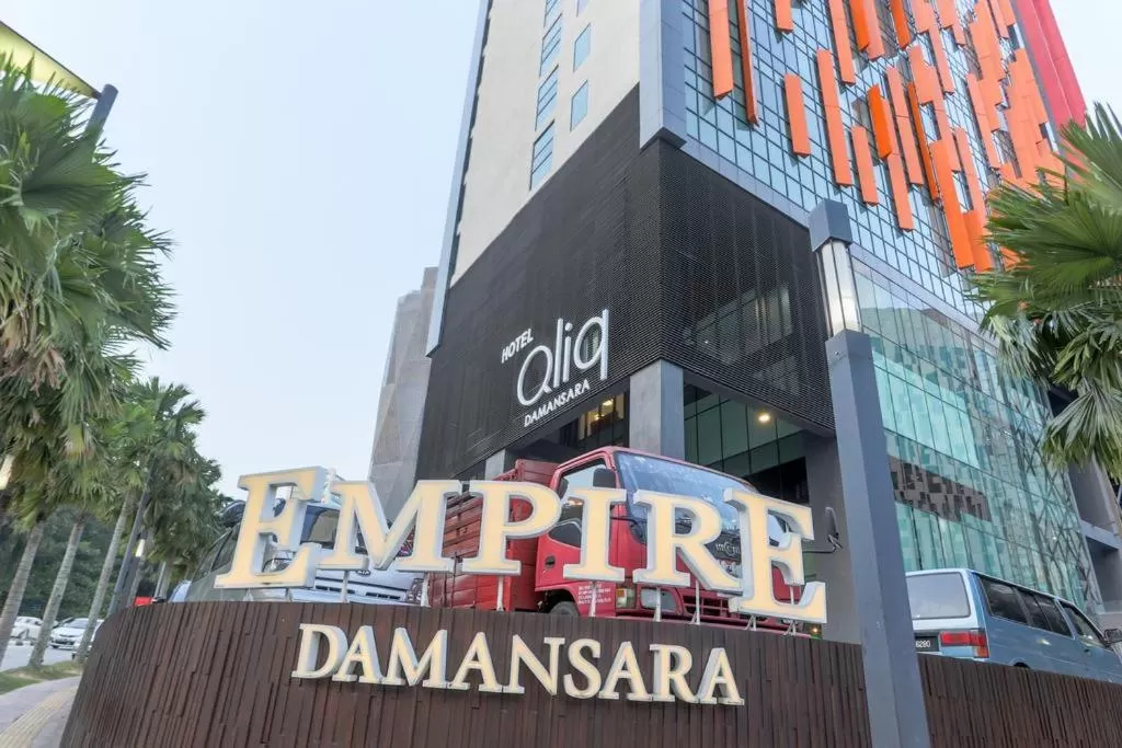 Property building in Five Studio - Empire Damansara