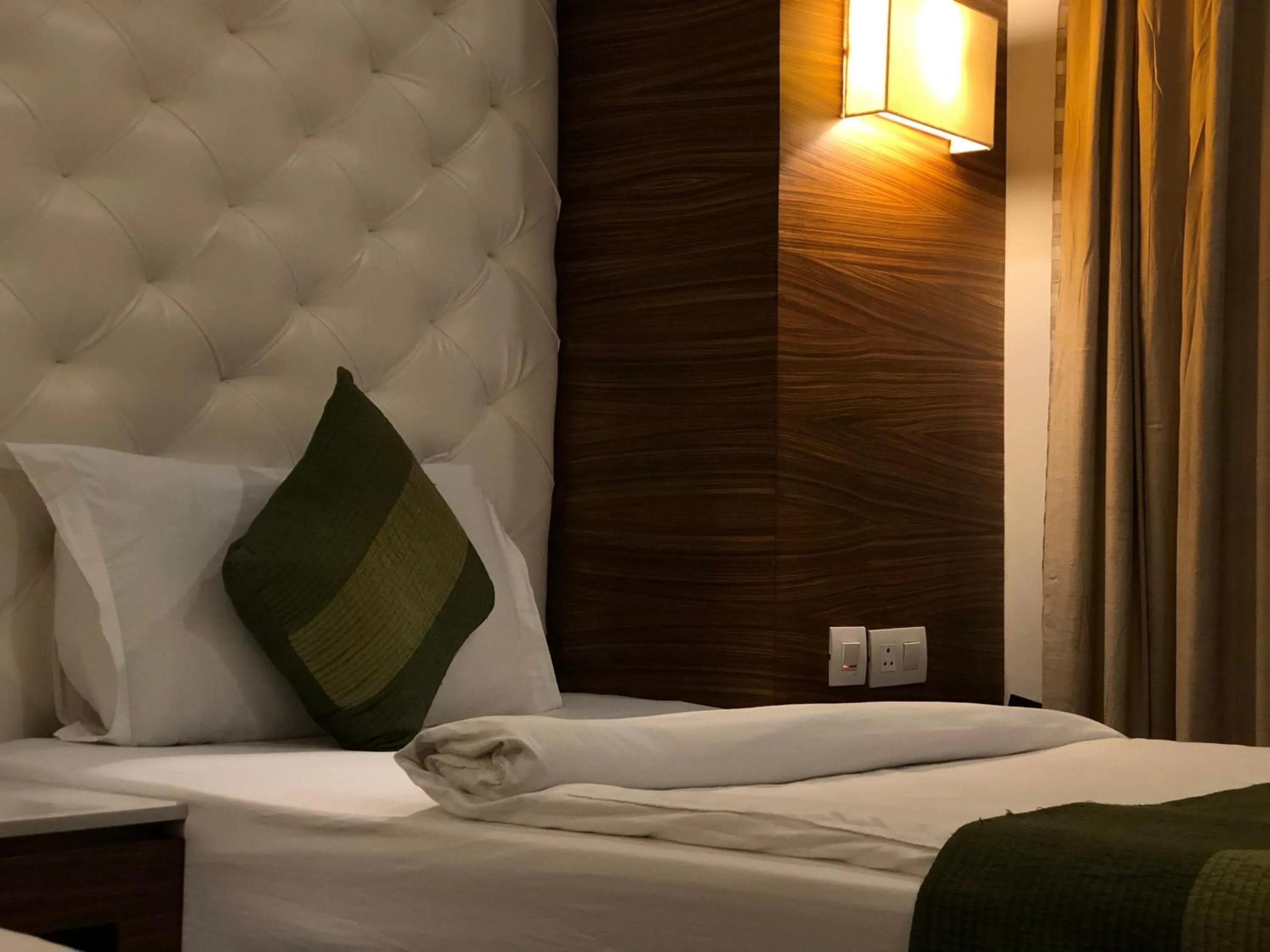 Bed in Hotel Ivory 32