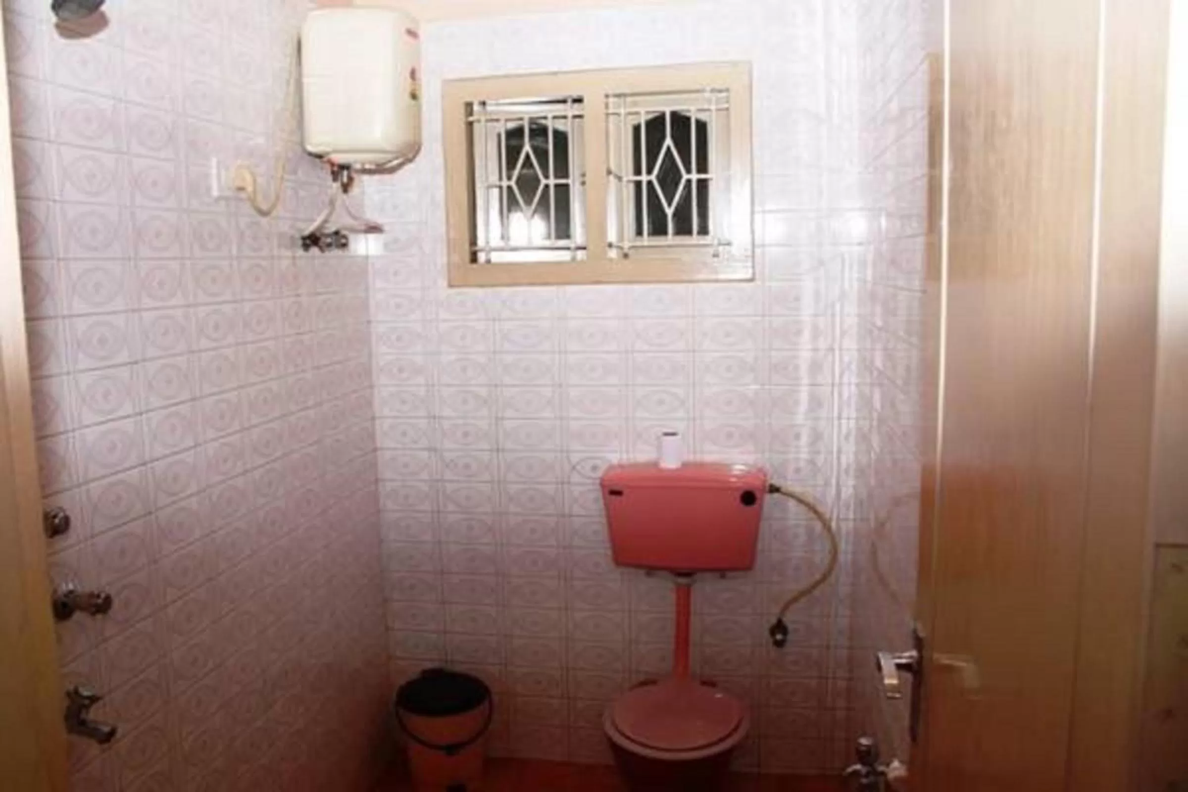 Bathroom in Ideal Ayurvedic Resort Kovalam