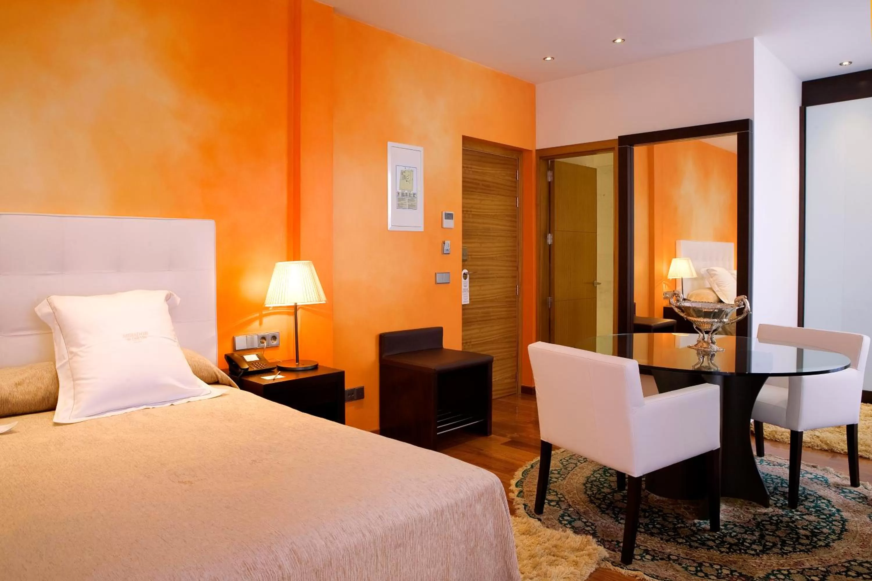 Bed in Mirador de Dalt Vila-Relais & Chateaux