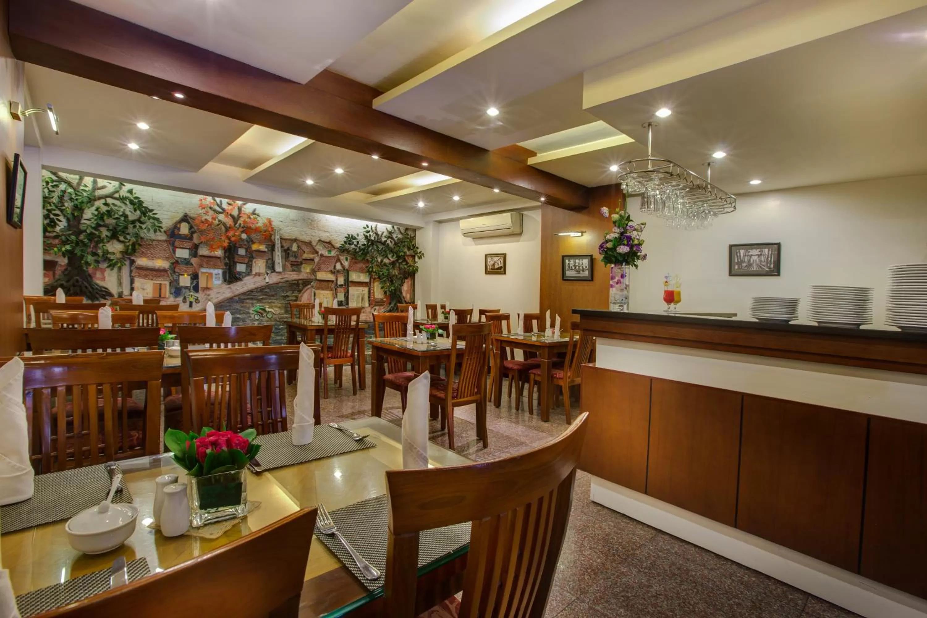 Restaurant/places to eat in Eliana Ruby Hotel & Travel