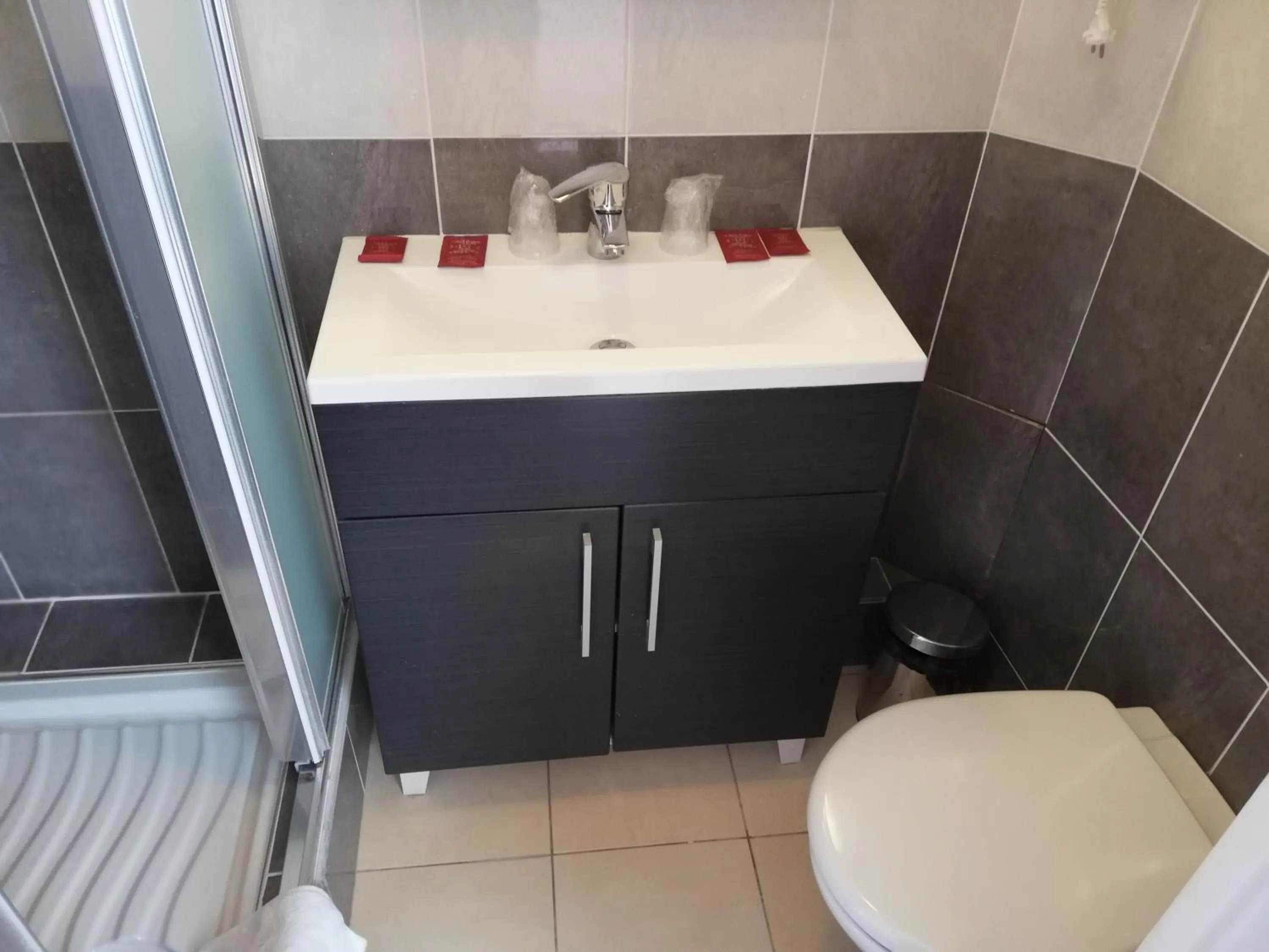 Bathroom in Hôtel Belle Fontainebleau