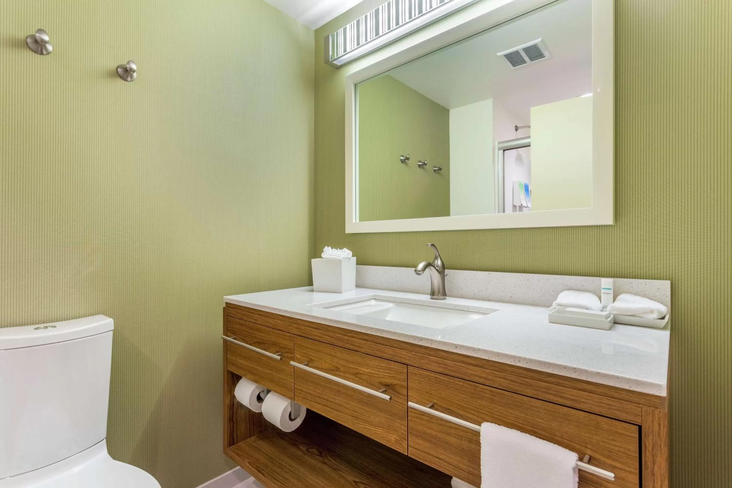 Bathroom, Bed in Home2 Suites by Hilton Albany Airport/Wolf Rd