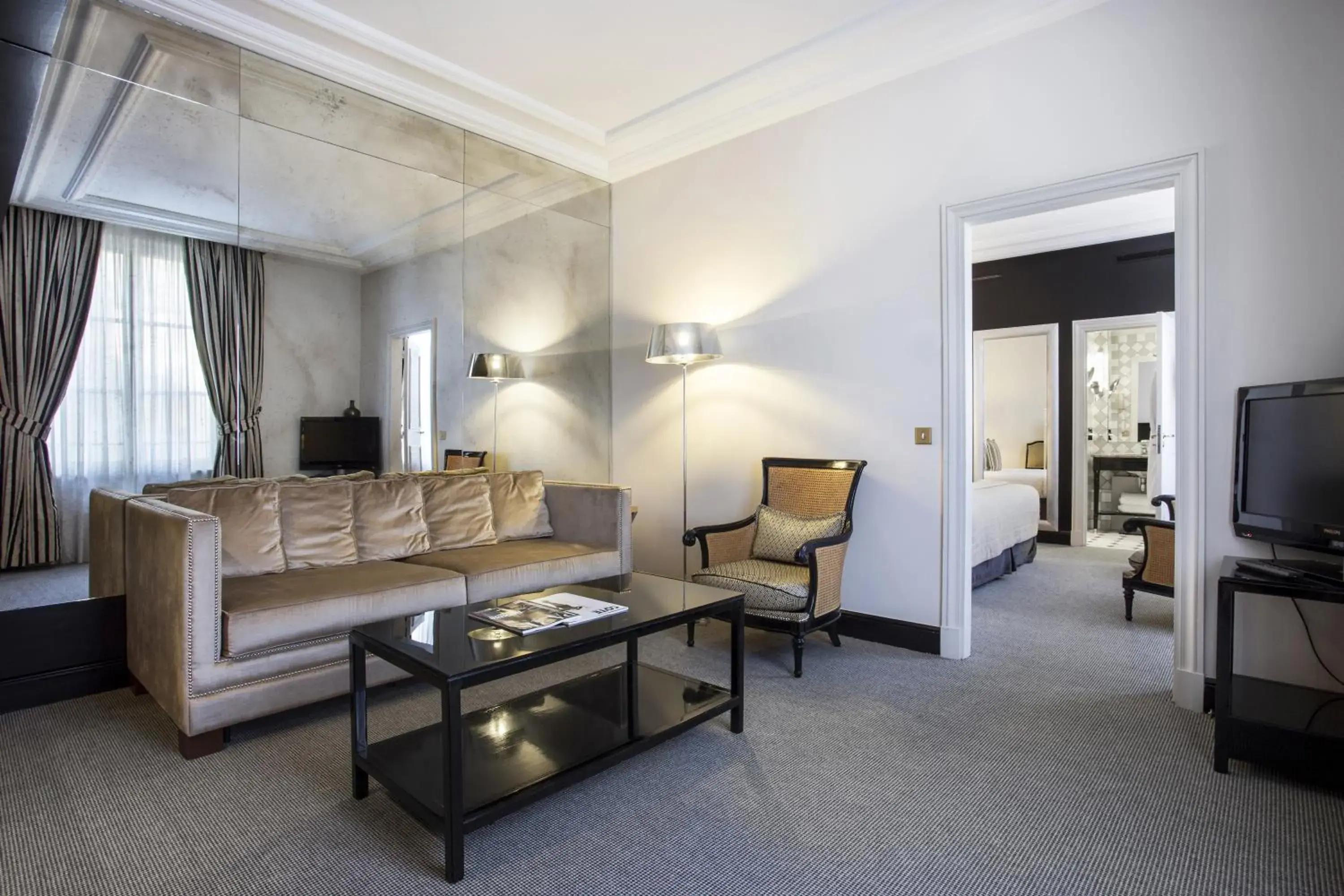 Family Room in Castille Paris – Starhotels Collezione Family Room in Castille Paris – Starhotels Collezione