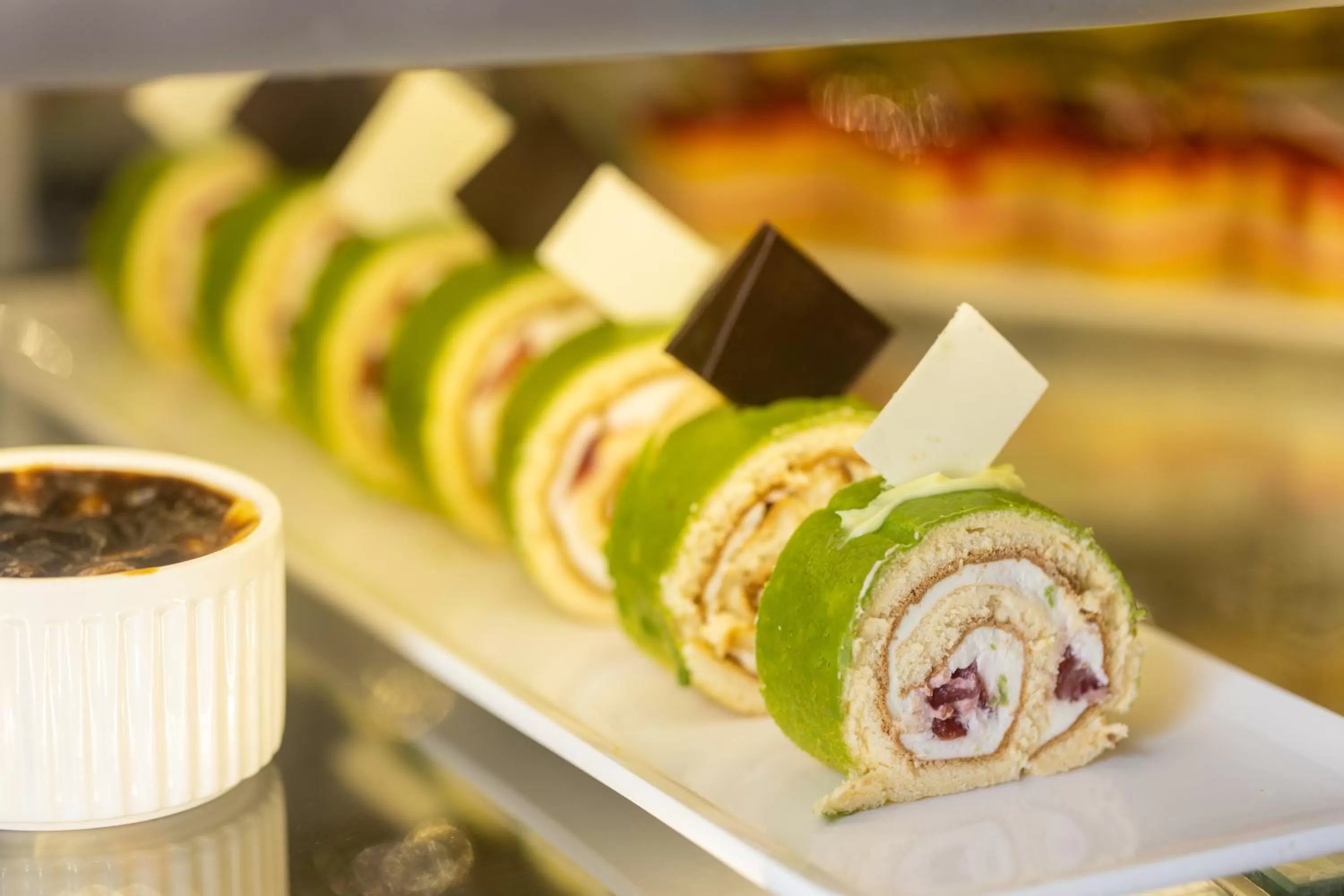 Food and drinks in La Blanche Resort & Spa