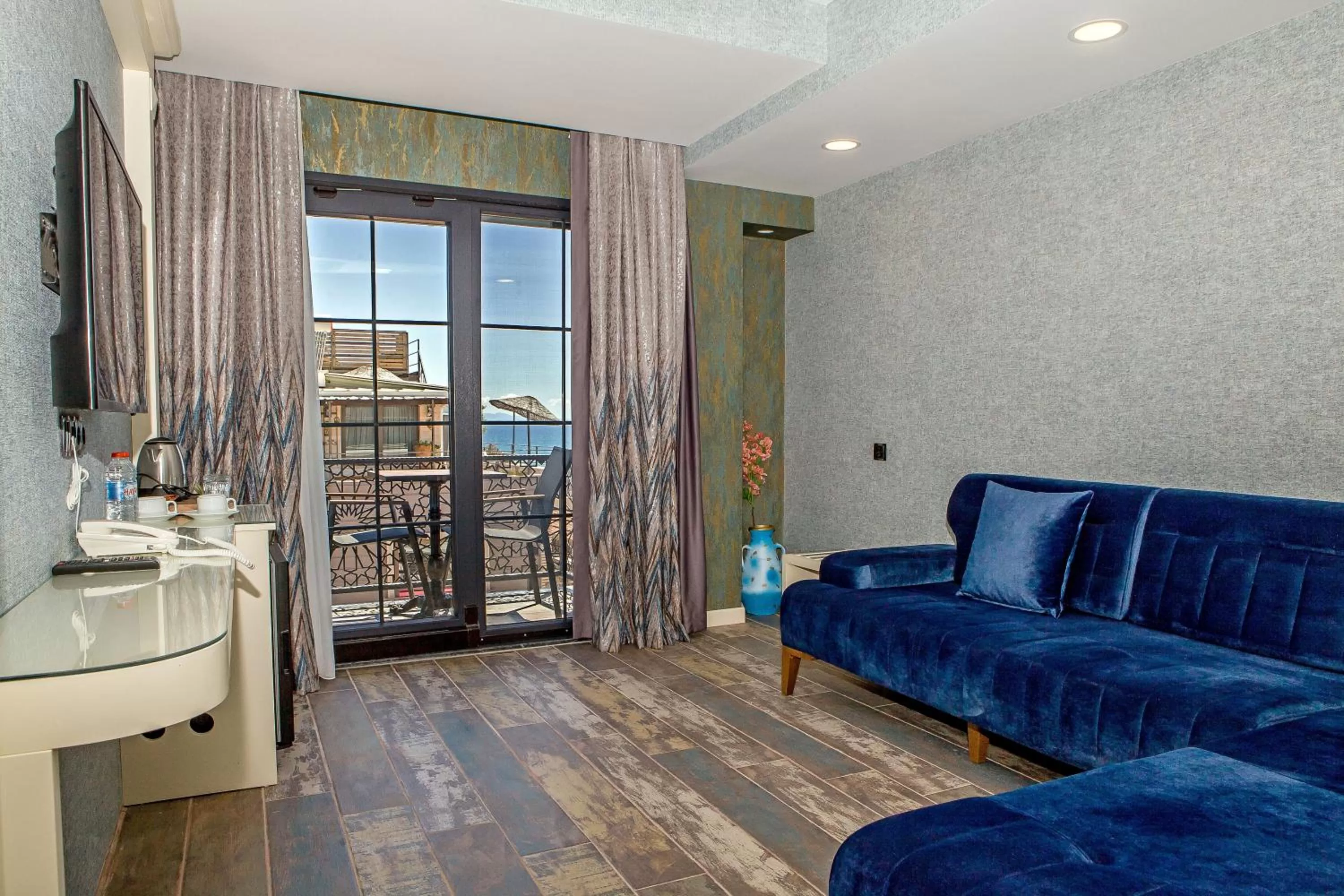 Seating area in THE LEA HOTELS & SUITE