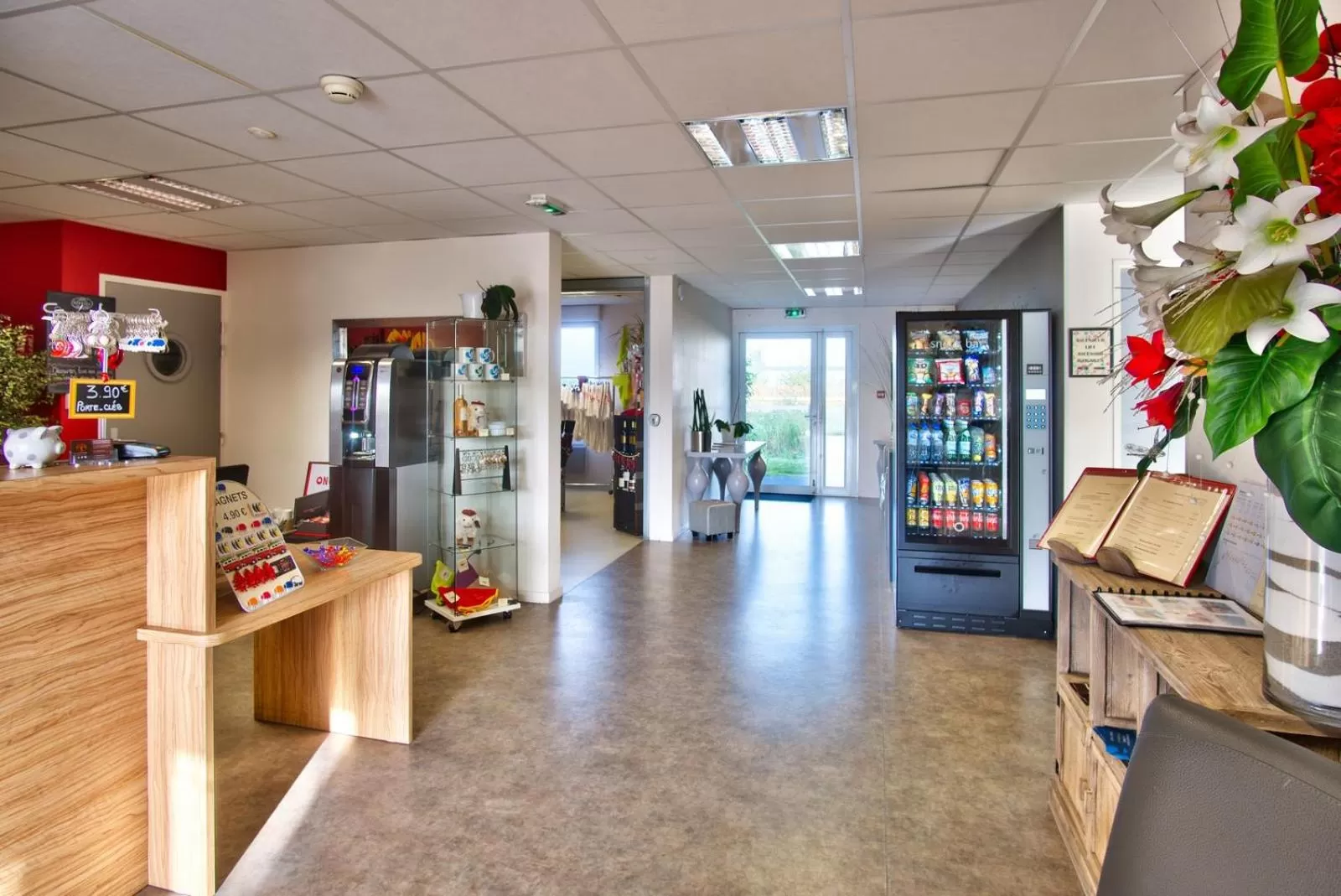 Lobby or reception in Adonis Hotel Bayonne
