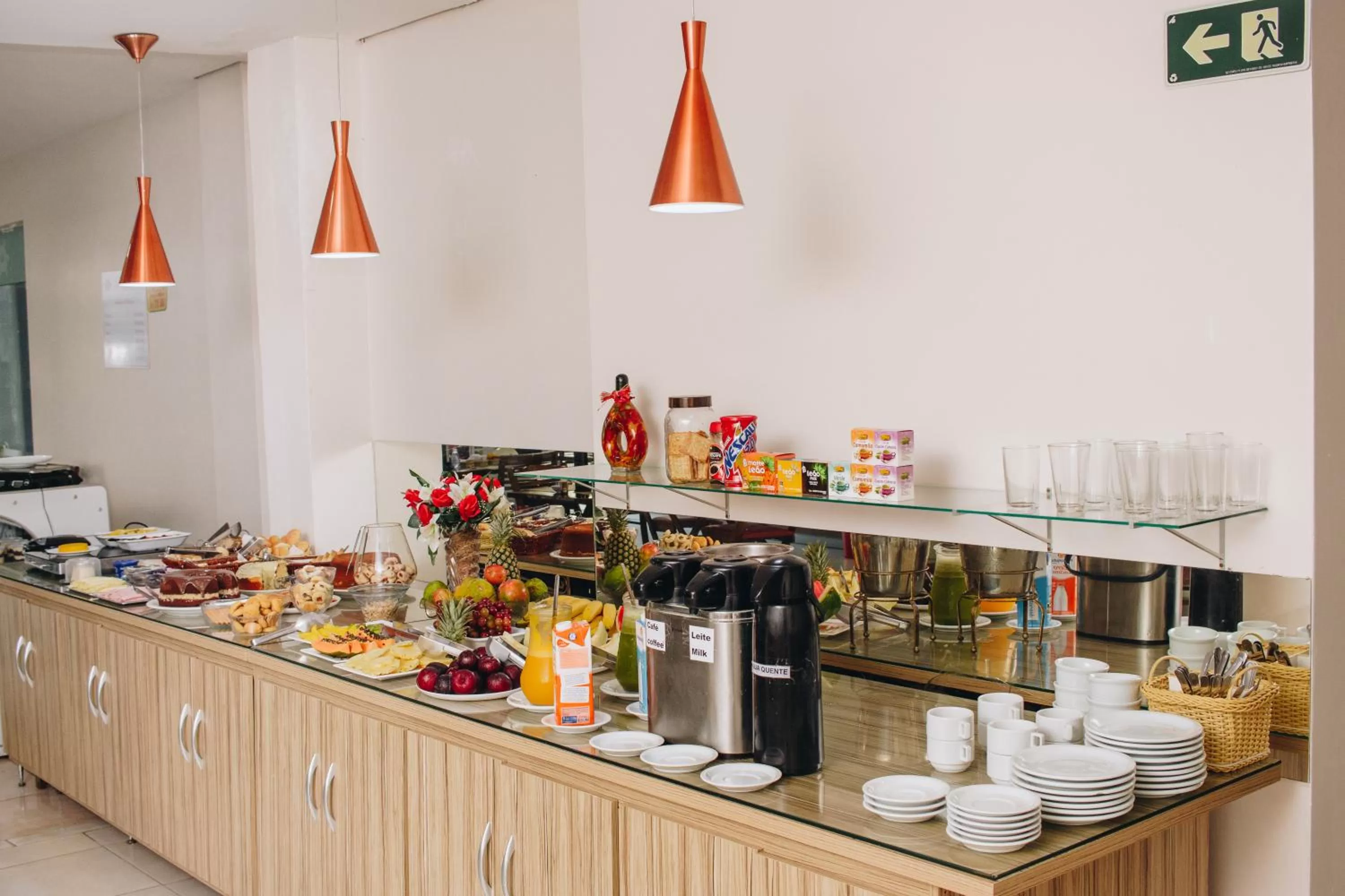 Restaurant/Places to Eat in Samir Hotel Business