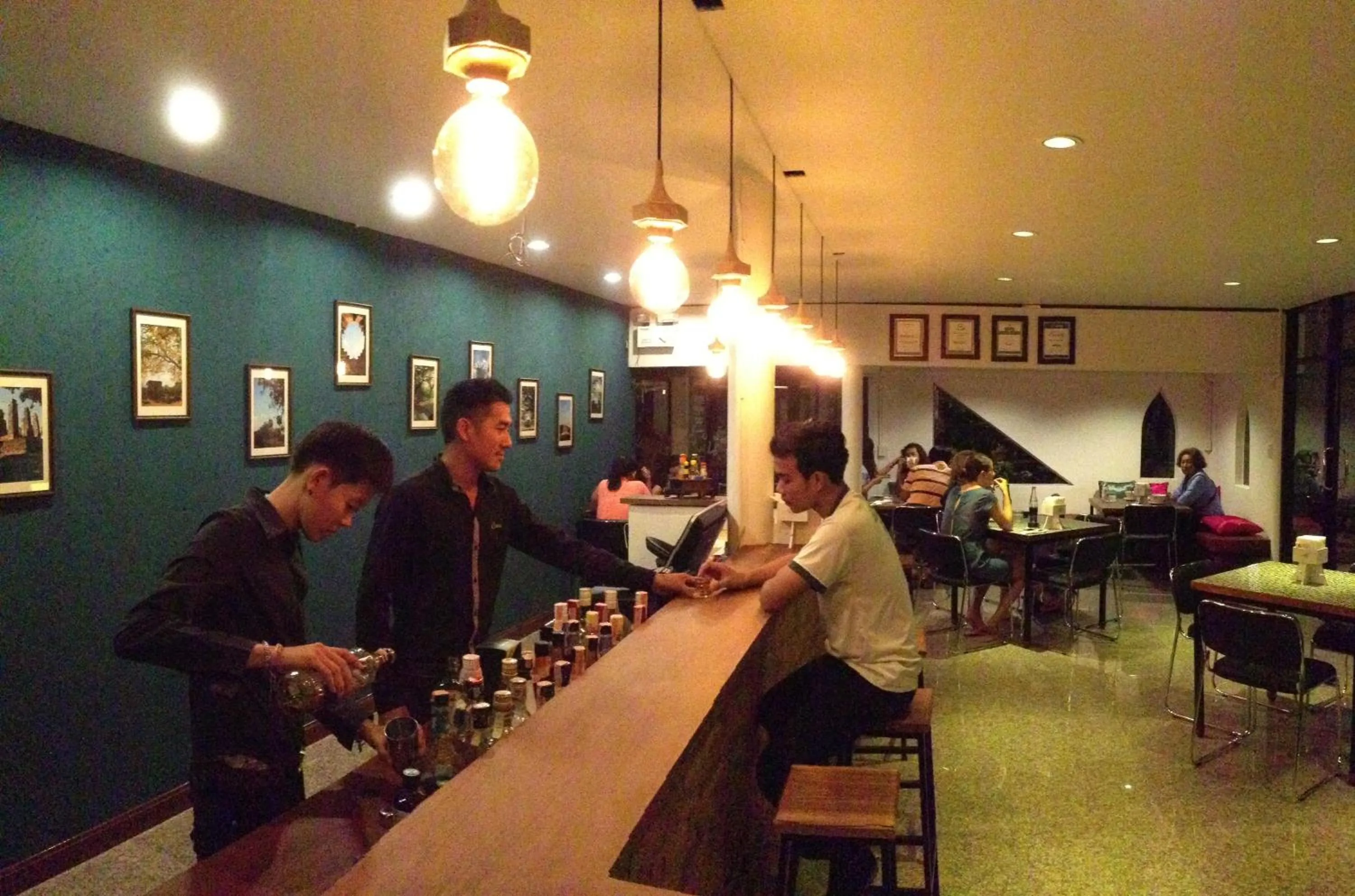 Lounge or bar in Ruean Thai Hotel