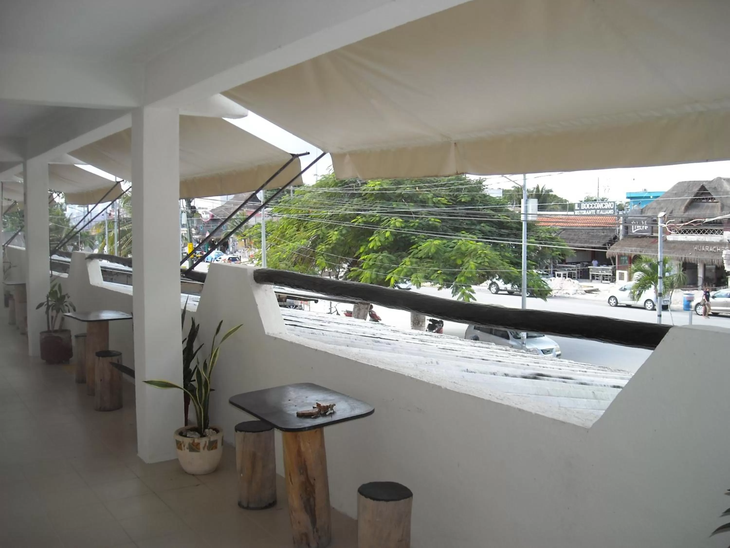 City view in Kukulcan by Emotion