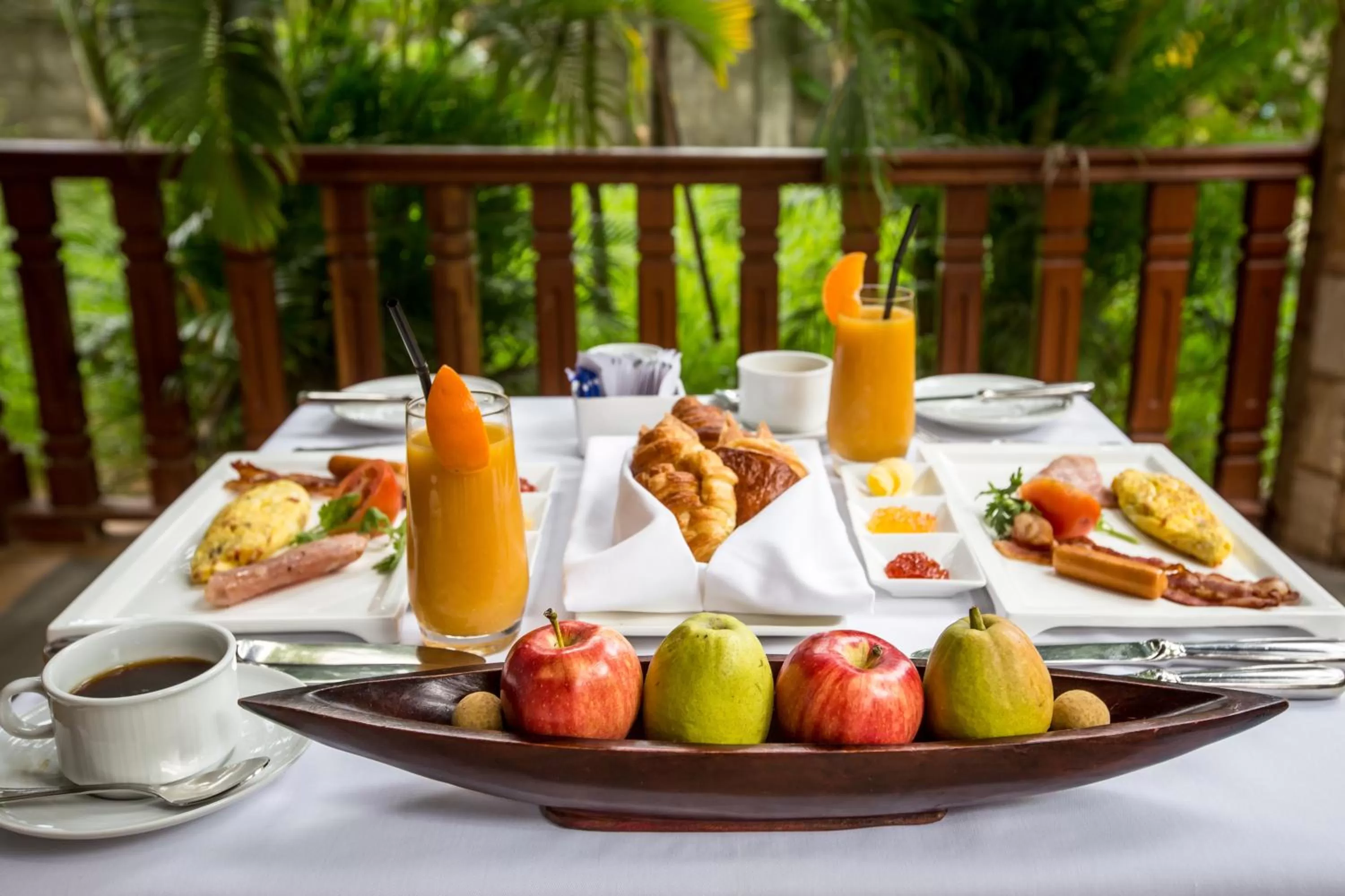 Lunch, Food in Model Residence & Spa