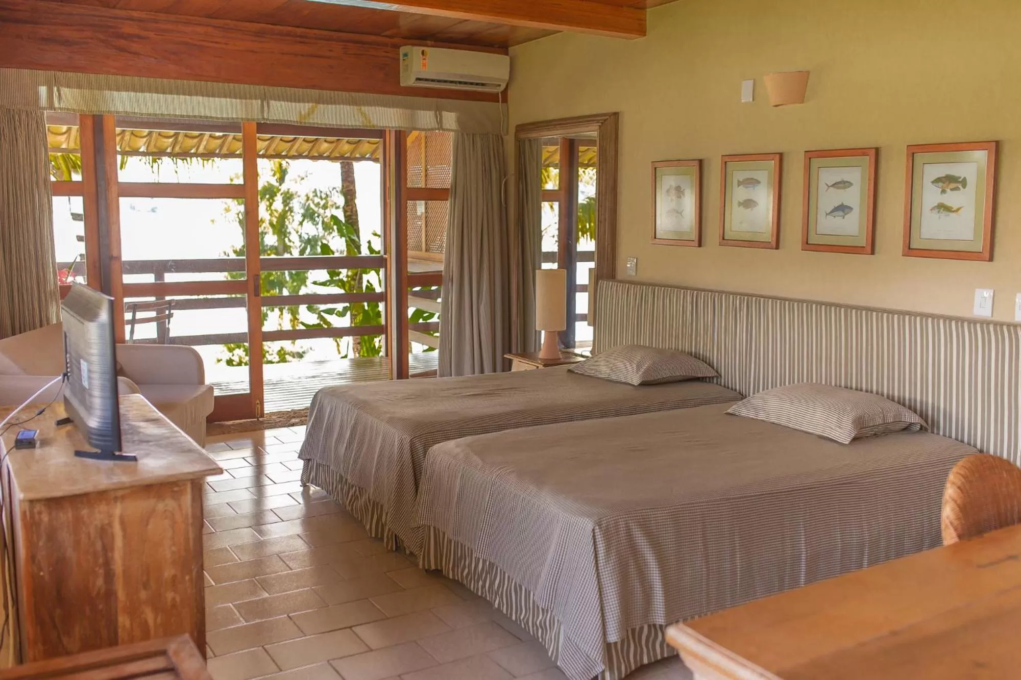 Photo of the whole room, Bed in Santa Clara Hotel