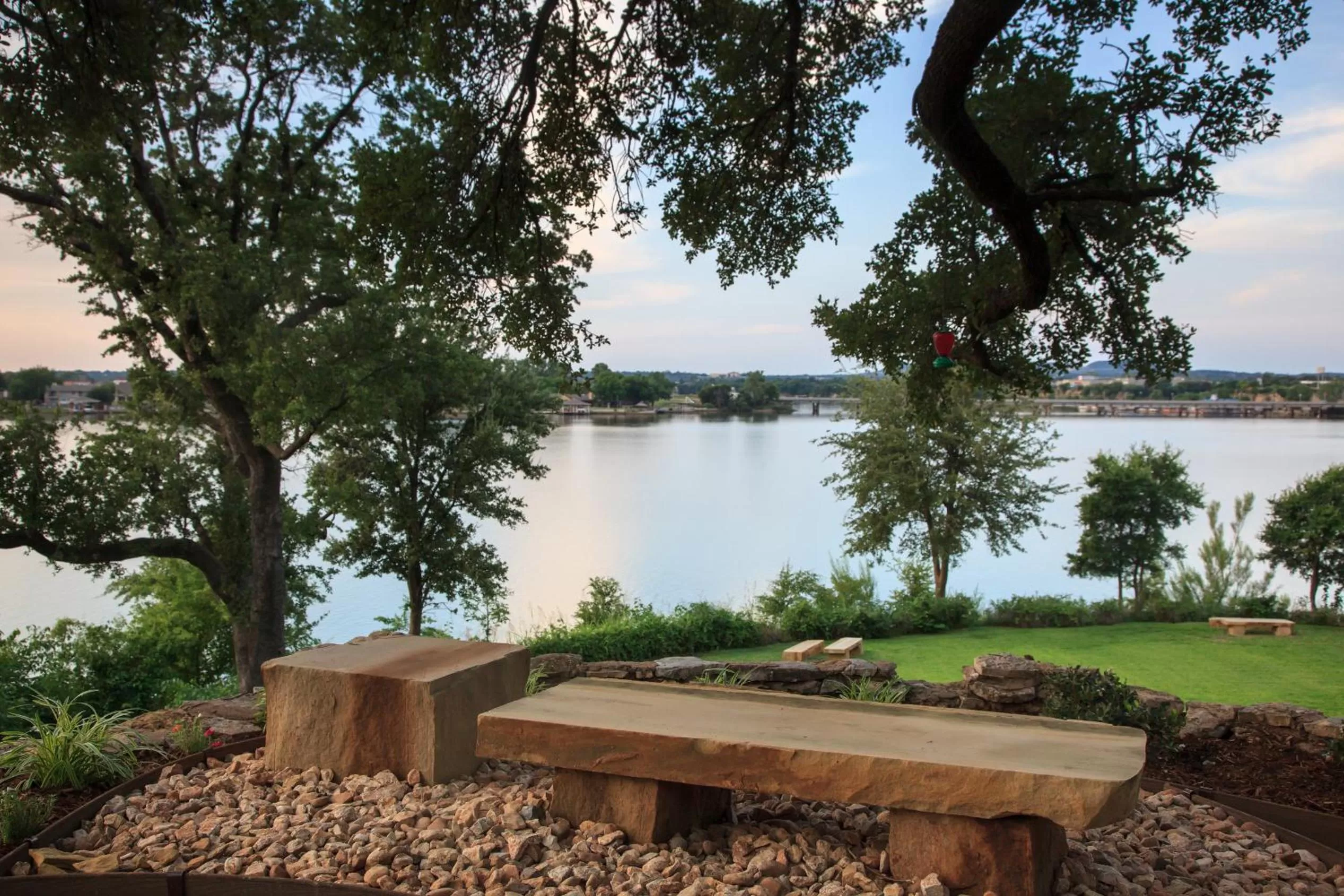 Garden in Inn on Lake Granbury a Boutique Hotel