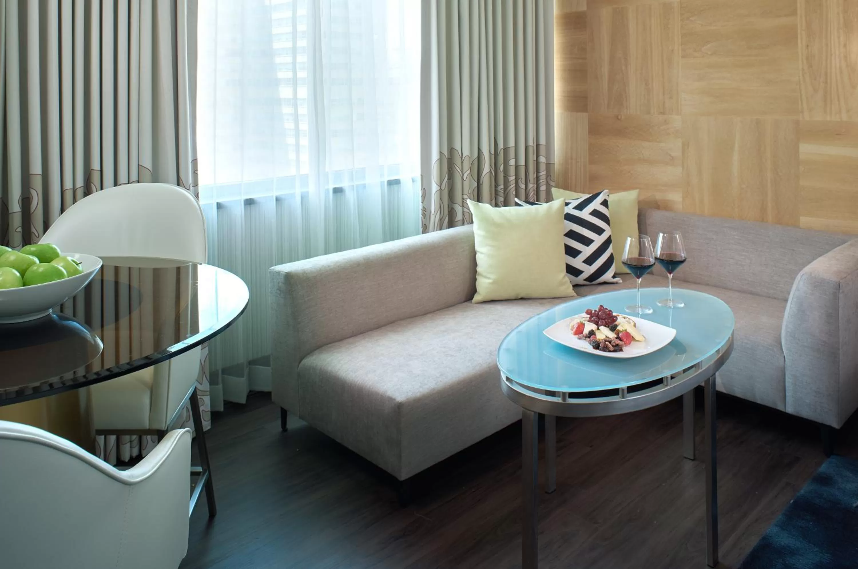 Seating area in Sofitel Philadelphia at Rittenhouse Square