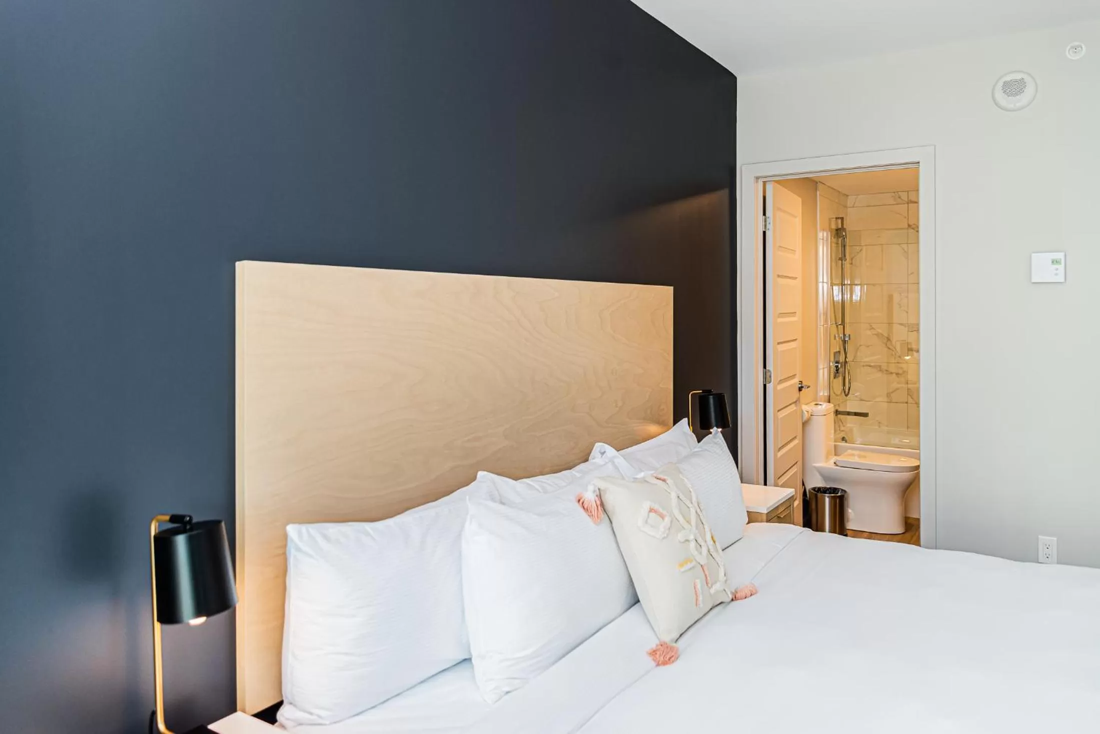 Bed in WERFY Luxury Apart-Hotel