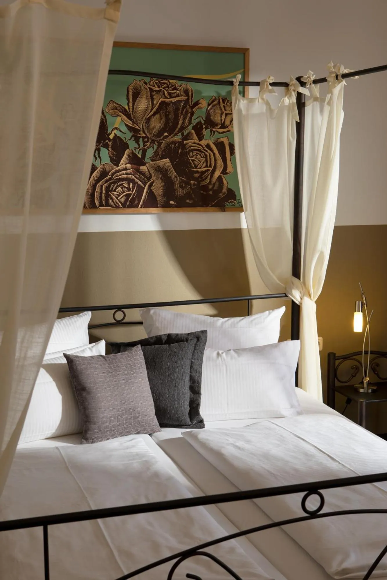 Bed in Villa Toscana
