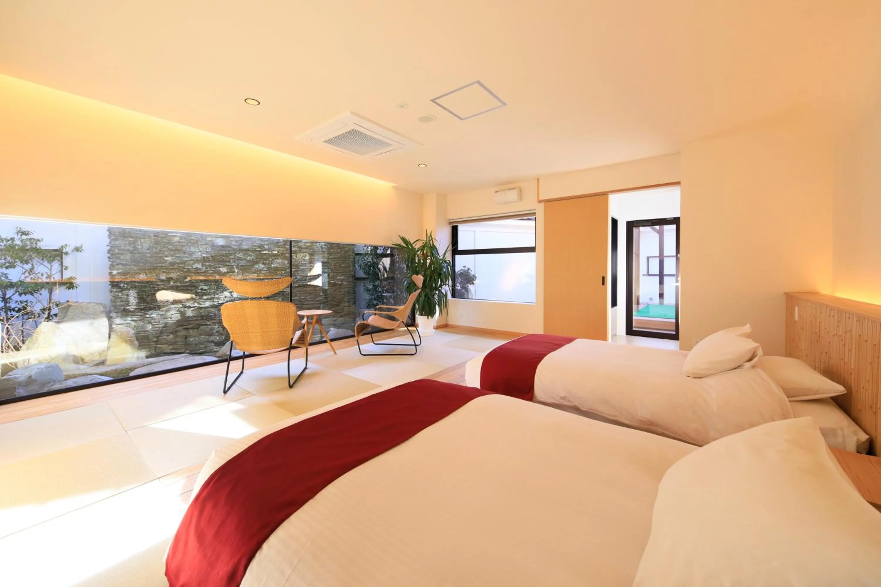 Bed in Fuji Onsenji Yumedono