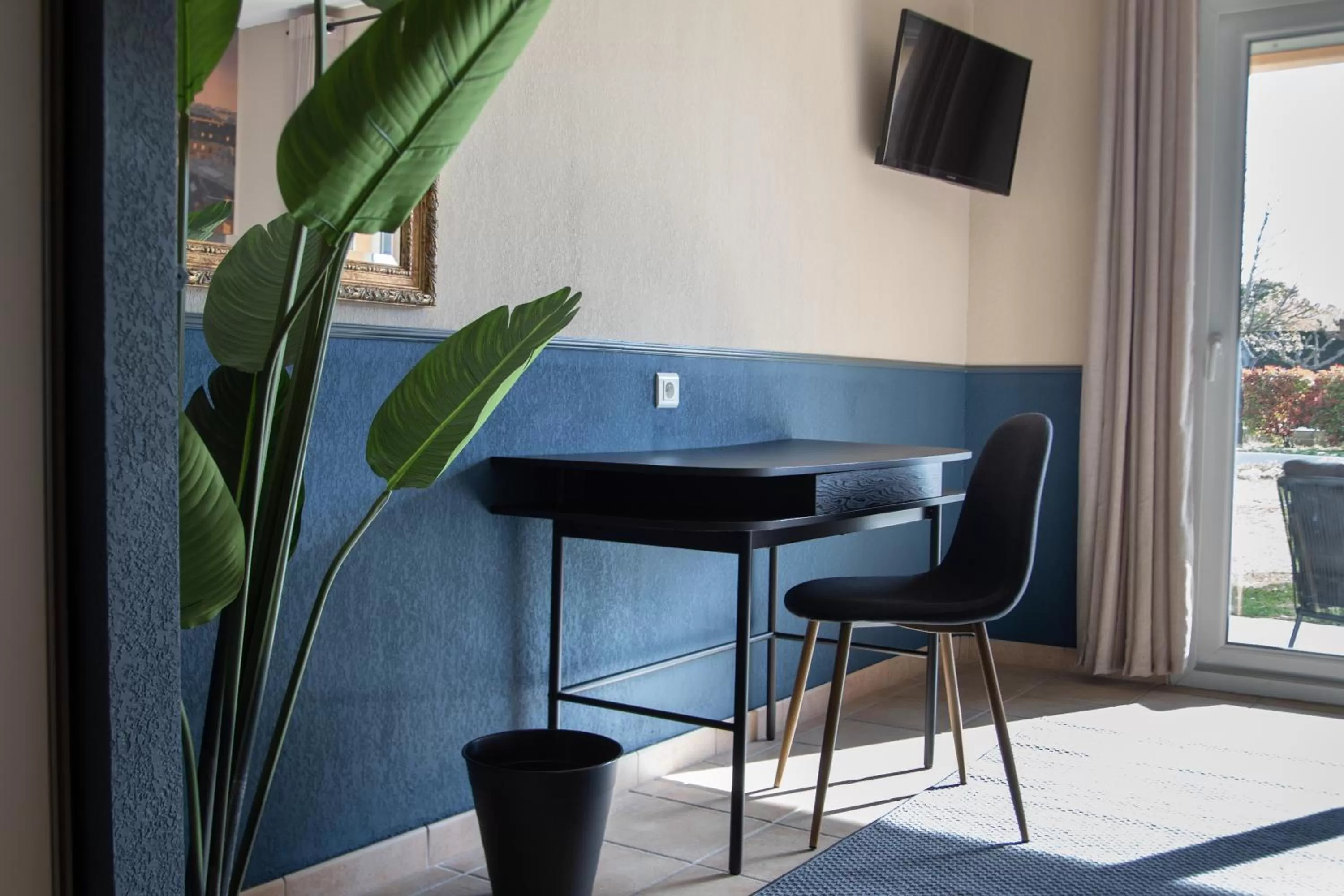 Decorative detail in Hôtel La Perna