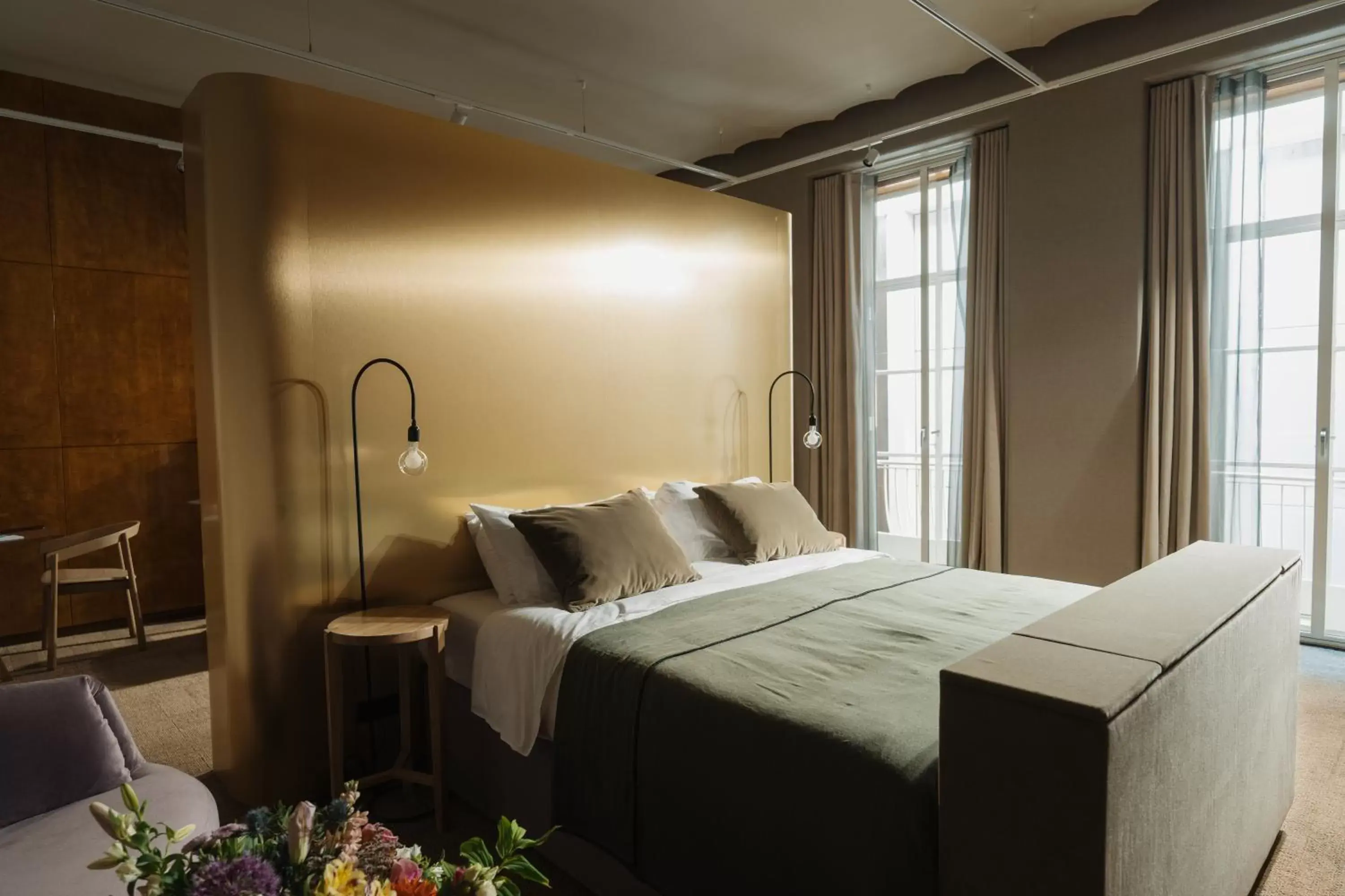 Deluxe Double Room with Bath in Hotel Staatsman Deluxe Double Room with Bath in Hotel Staatsman