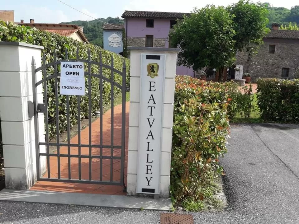 Restaurant/places to eat in Antica Locanda San Leonardo 1554