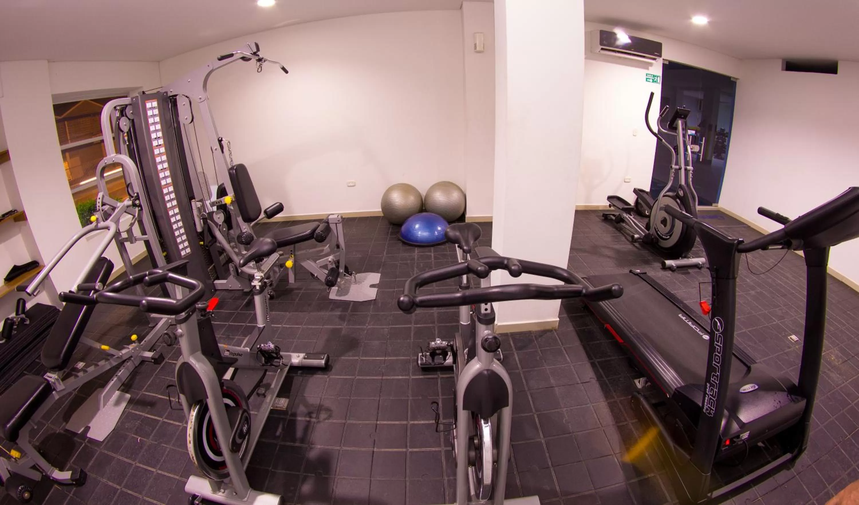 Fitness centre/facilities in Hotel Altamar Cartagena
