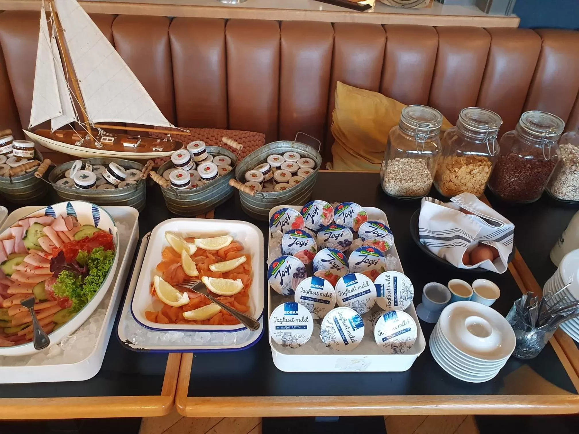 Breakfast in Hafen 17 Hotel Küche Bar