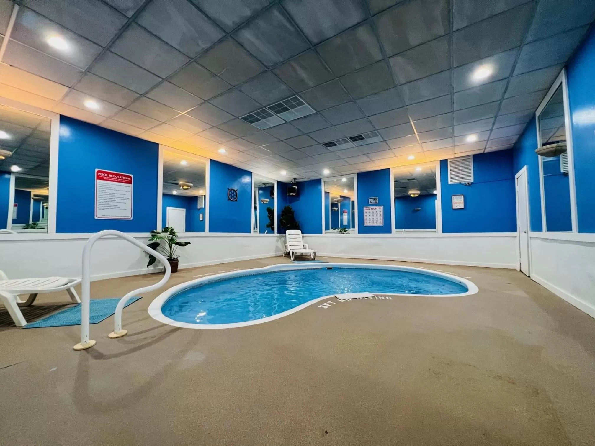 Pool view in Inn of the Dove Harrisburg-Hershey Romantic Suites