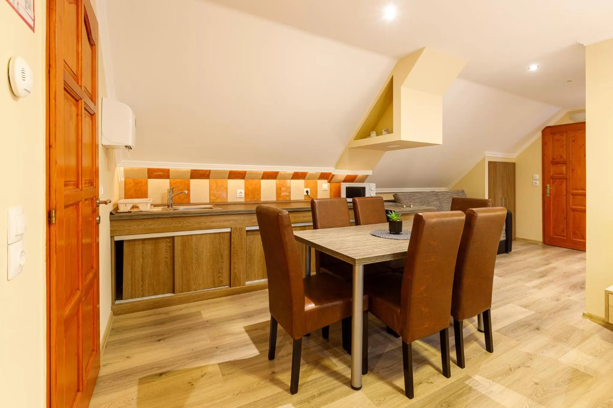 Central Panzió Gyula