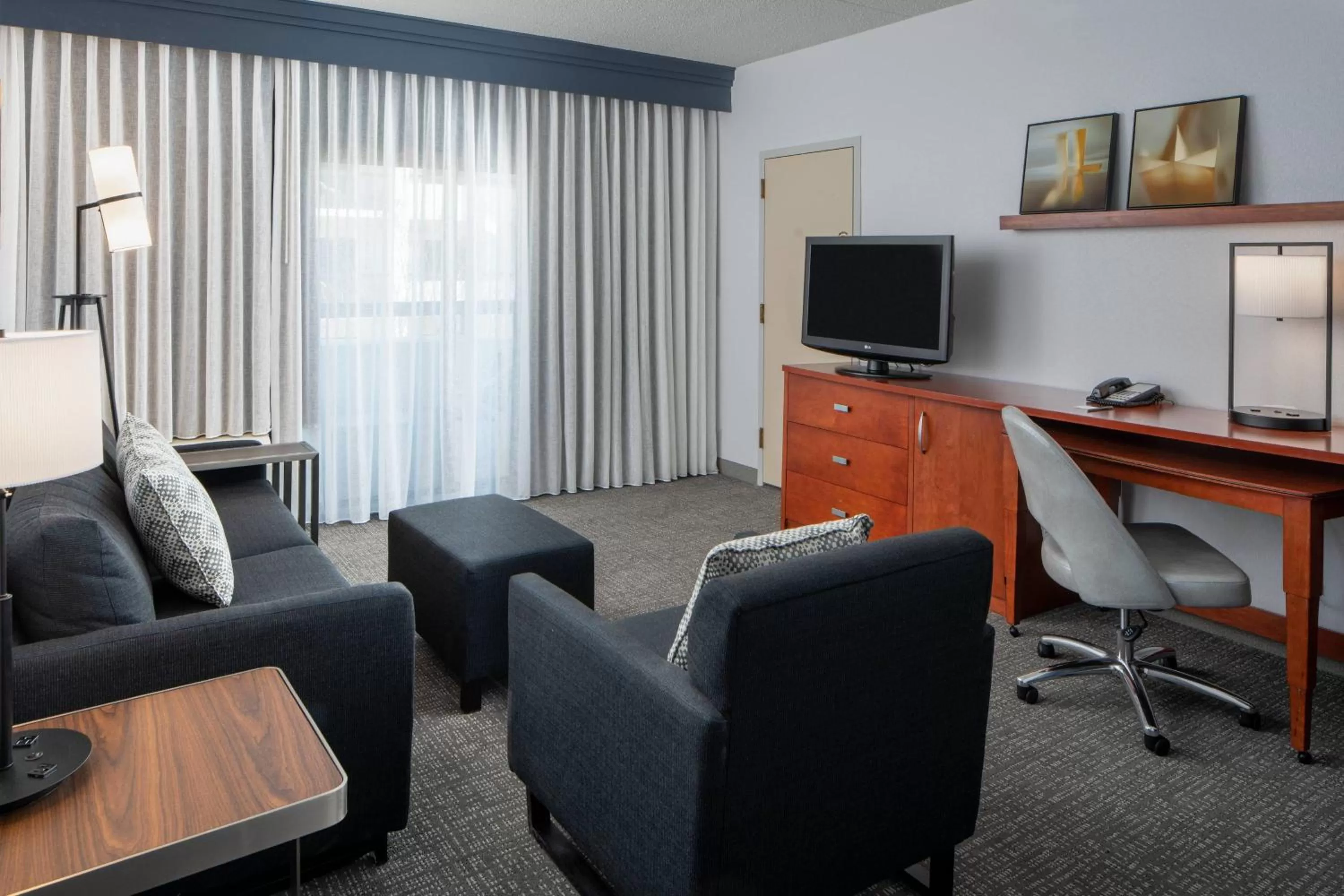 Suite with Two Double Beds and Sofa in Courtyard by Marriott Dulles Airport Herndon/Reston