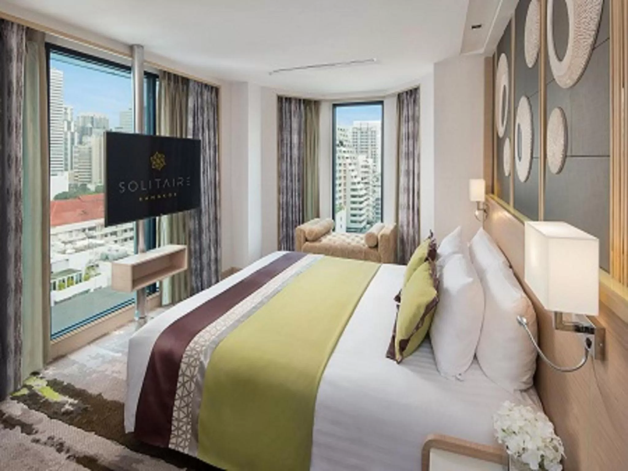 Bedroom, Bed in Solitaire Bangkok Sukhumvit 11