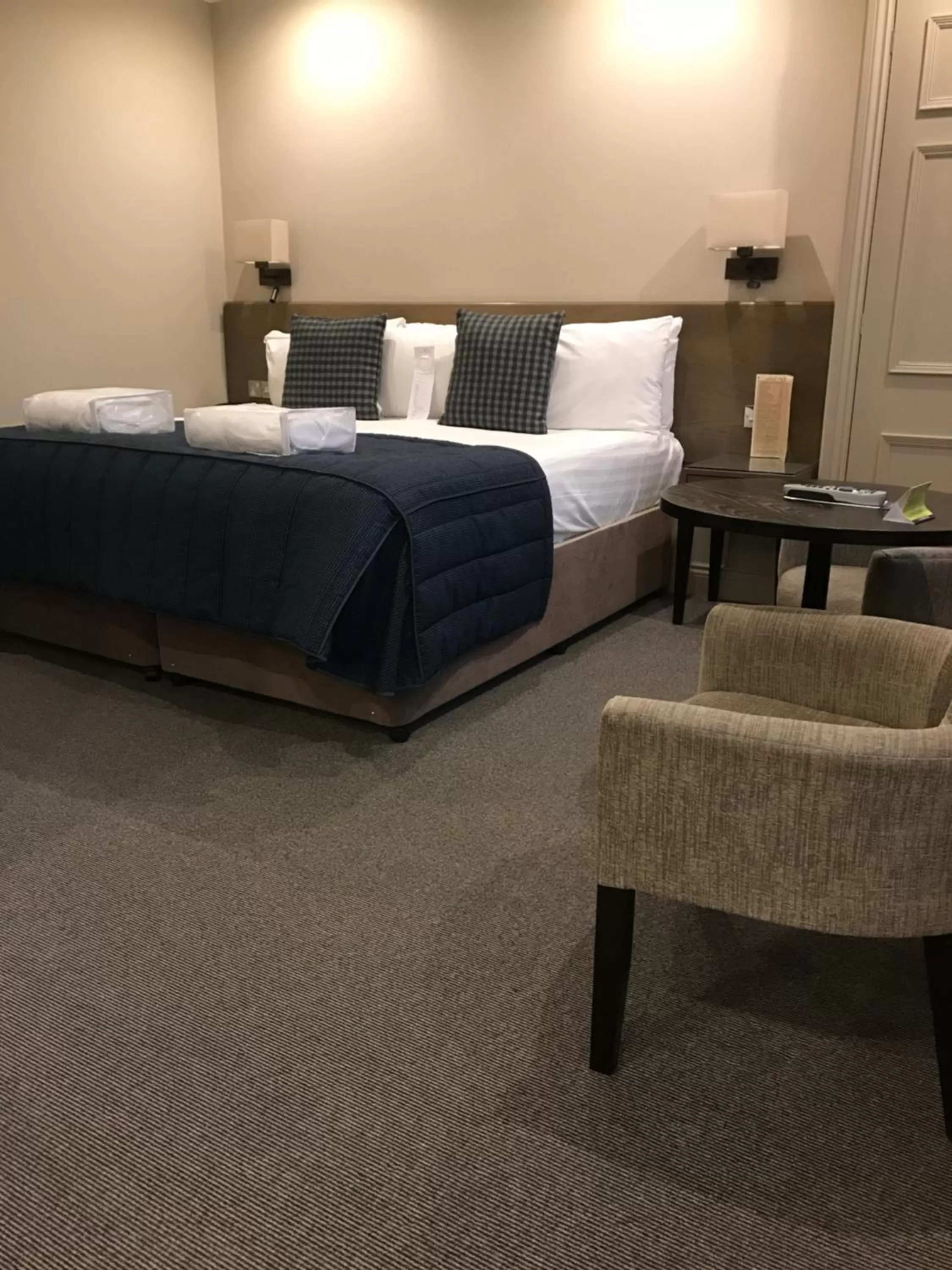 Shower, Bed in Crown & Mitre Hotel