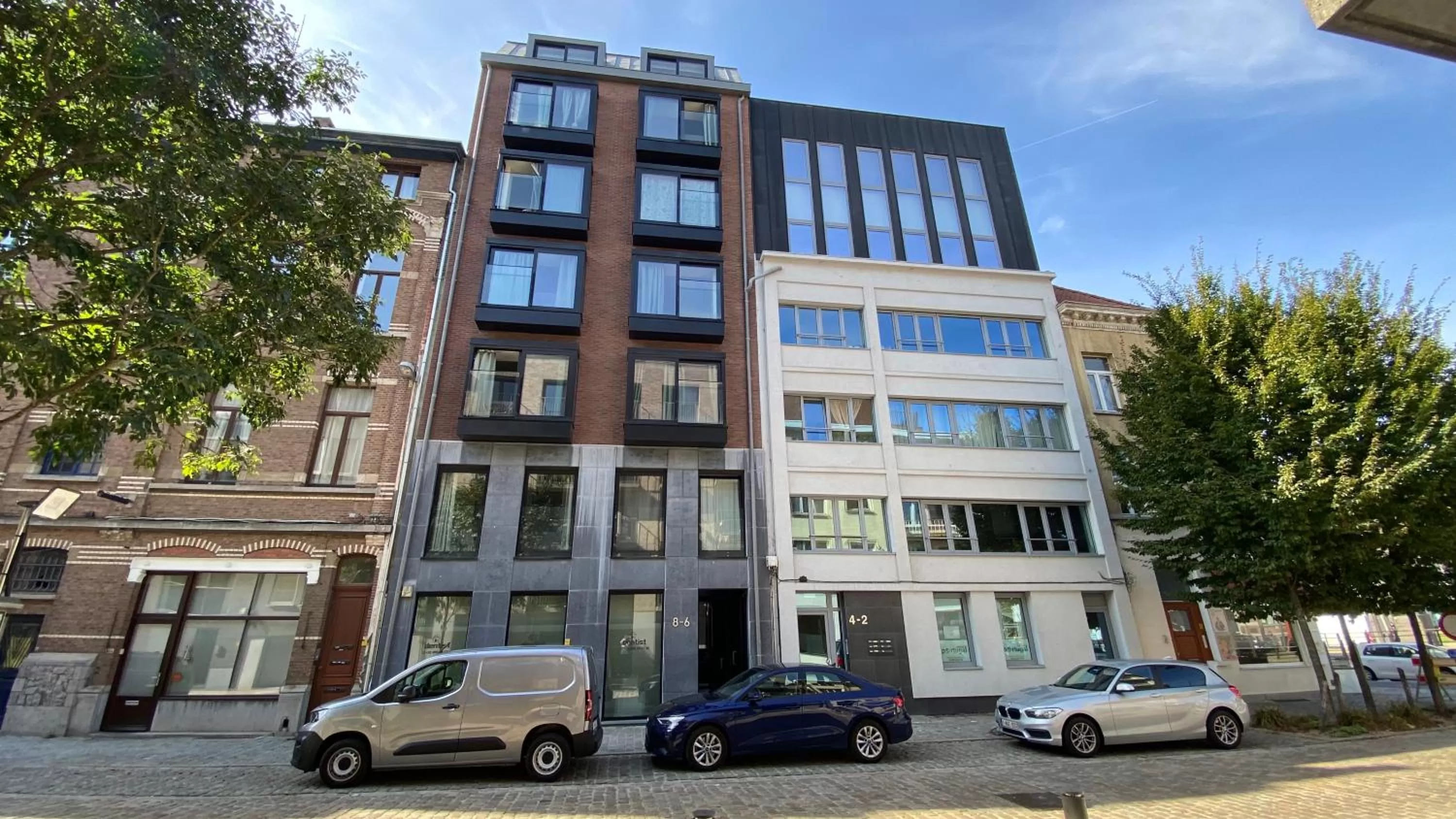 Property building in Oneluxstay Antwerp City Centre