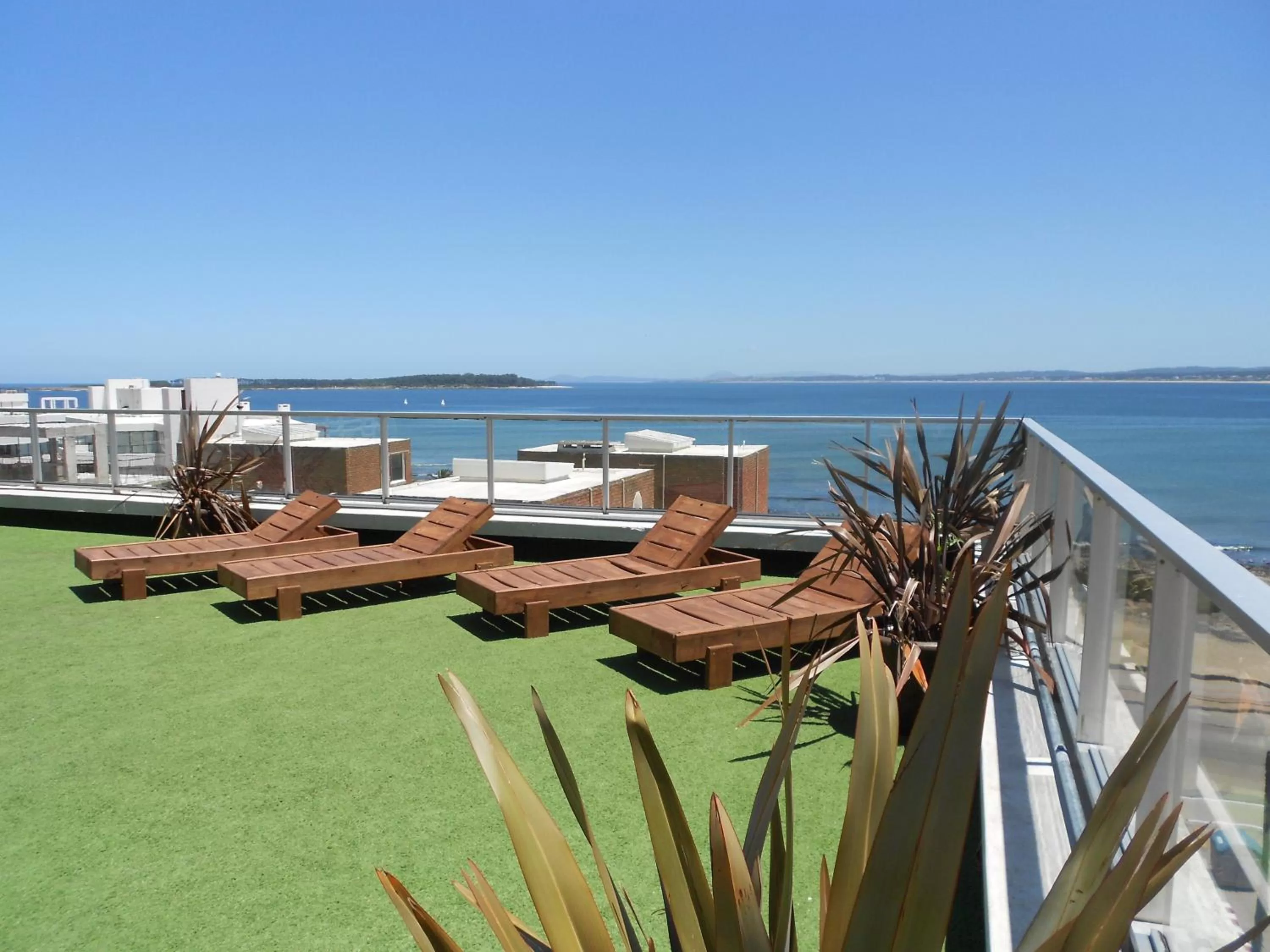 Swimming pool in Tanger Hotel