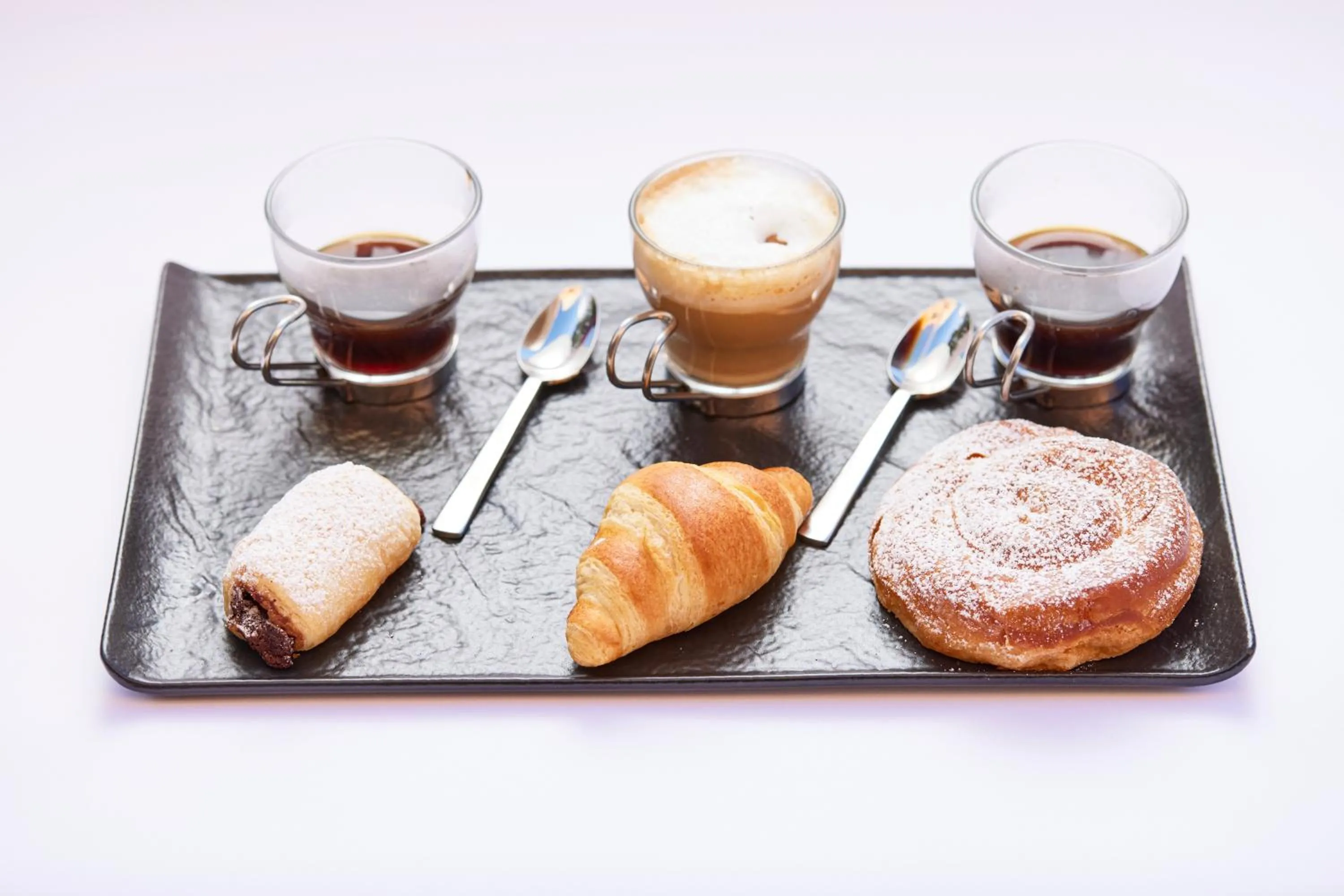 Food and drinks in MLL Blue Bay